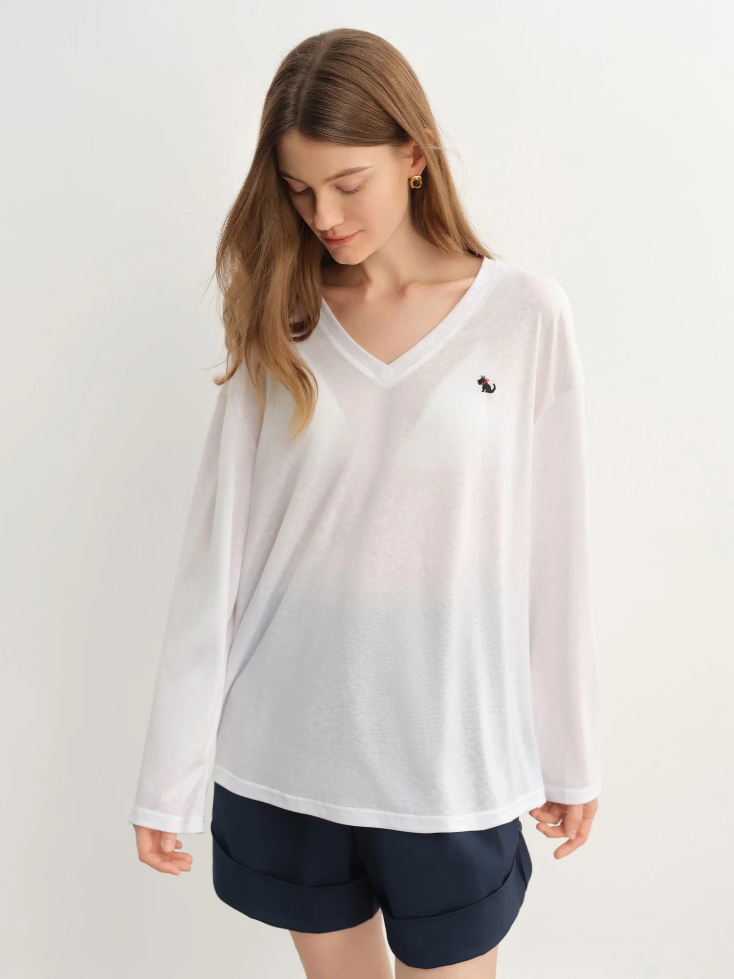 DUSHU Women's Embroidered Small Dog V-Neck Long Sleeve Cover-Up - Summer 2025 New Arrival Fashion Commute T-Shirt 25DS82739