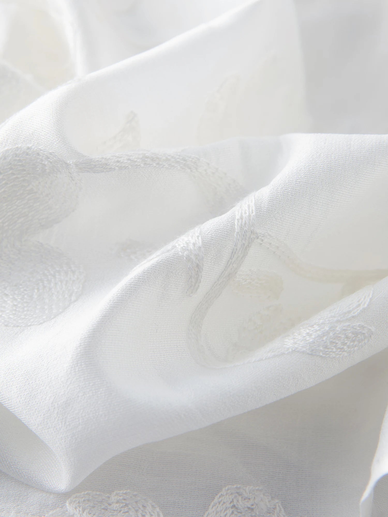 DUSHU Women Summer Sets Female White Three-quarter Sleeves Embroidered Tops Elastic Waist Long Skirt  25DS81320+25DS81321