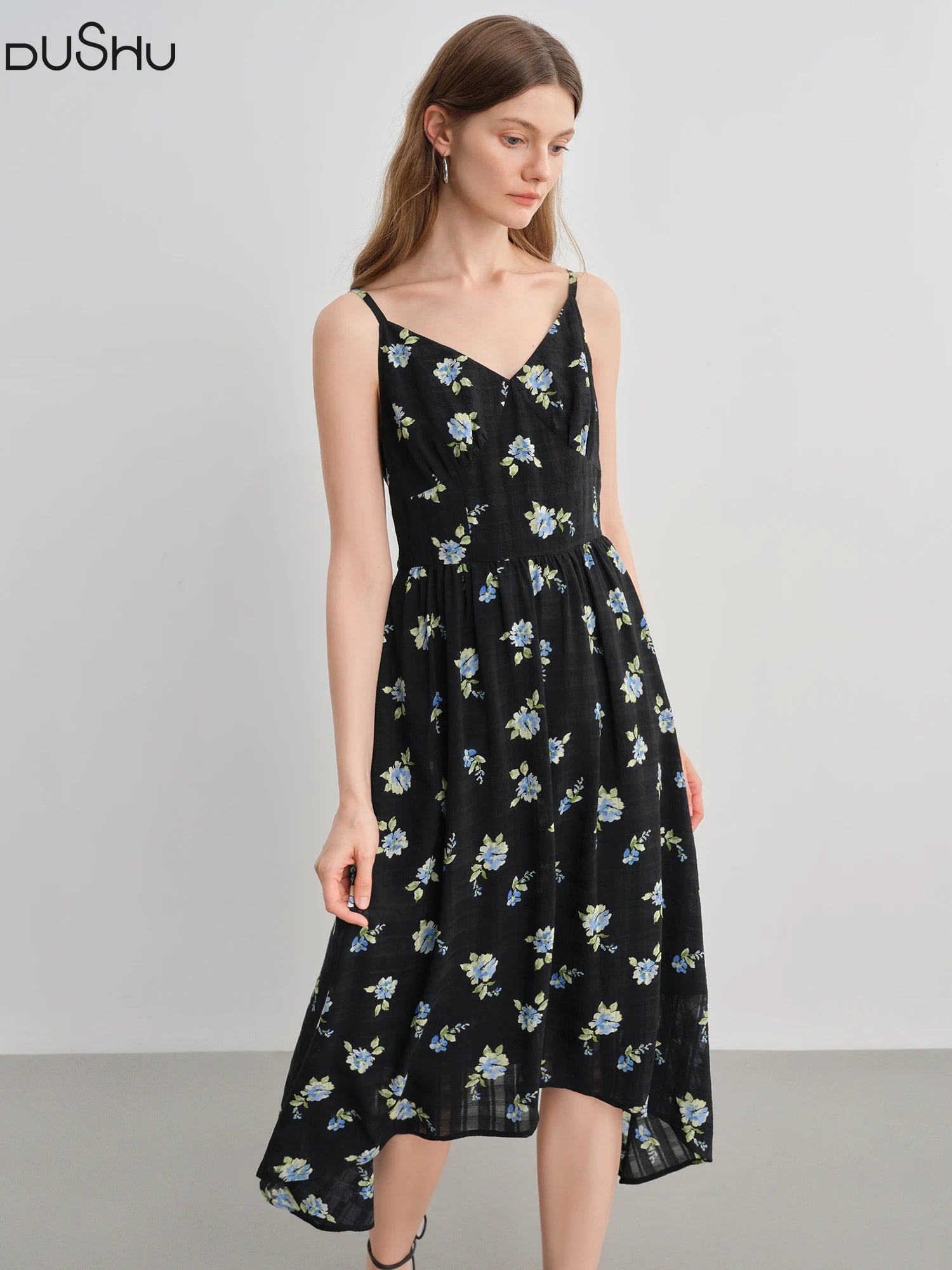 DUSHU Plus-Size Women's Floral Print Dress - 2025 Summer New Arrival Romantic Holiday All-Over Flower Slimming Design 25DS82591
