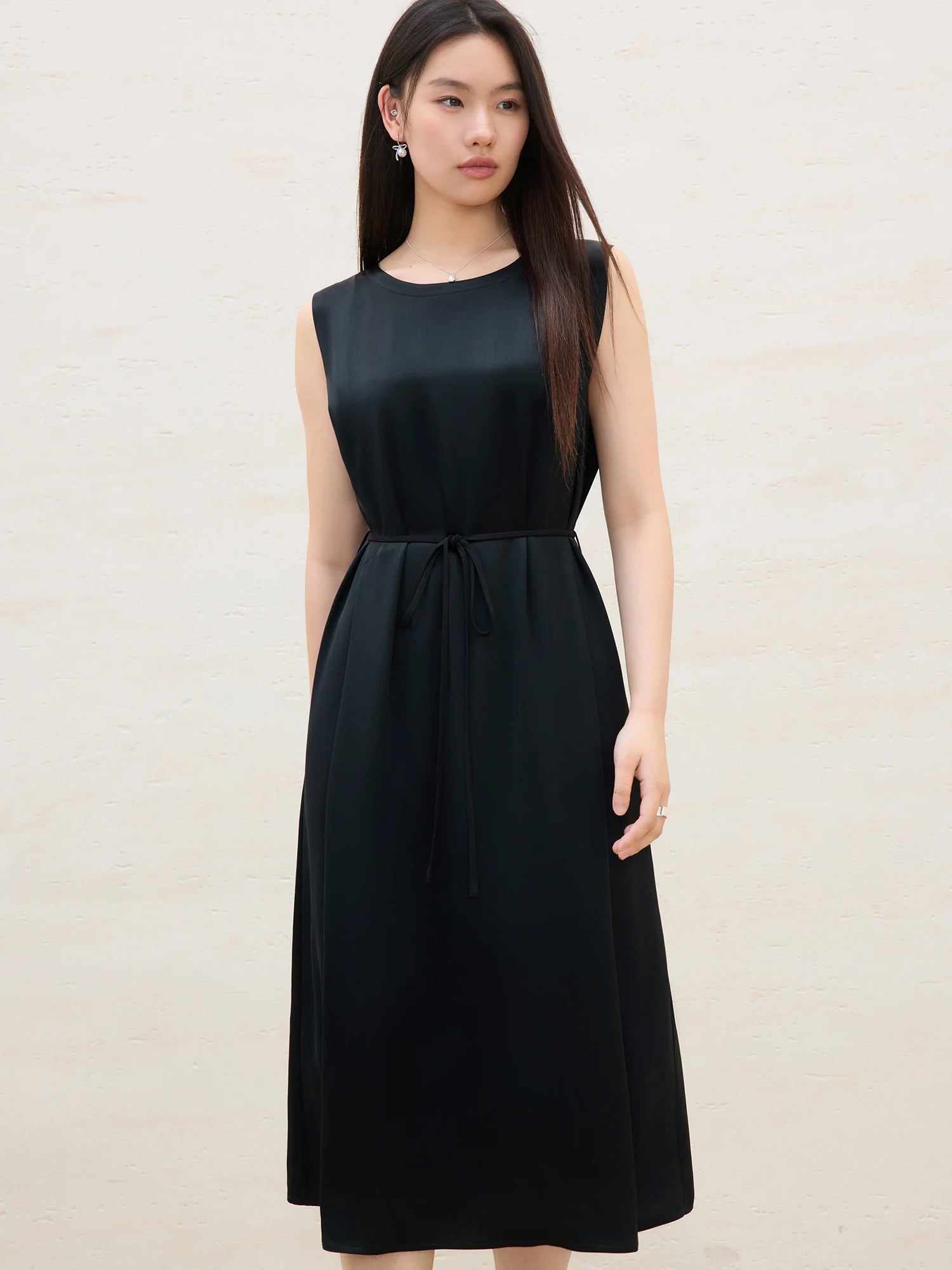 DUSHU Plus Size Acetate Long Black Dress 2025 Summer New Arrival Commuting Temperament Sleeveless Vest Dress for Women 25DS82501