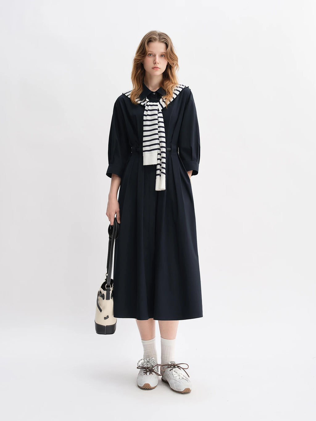 DUSHU Women's Shirt Dress Autumn 2025 New Vertical Striped Pleated Design Pear-shaped Mid-length Dress with Belt 25DS83125