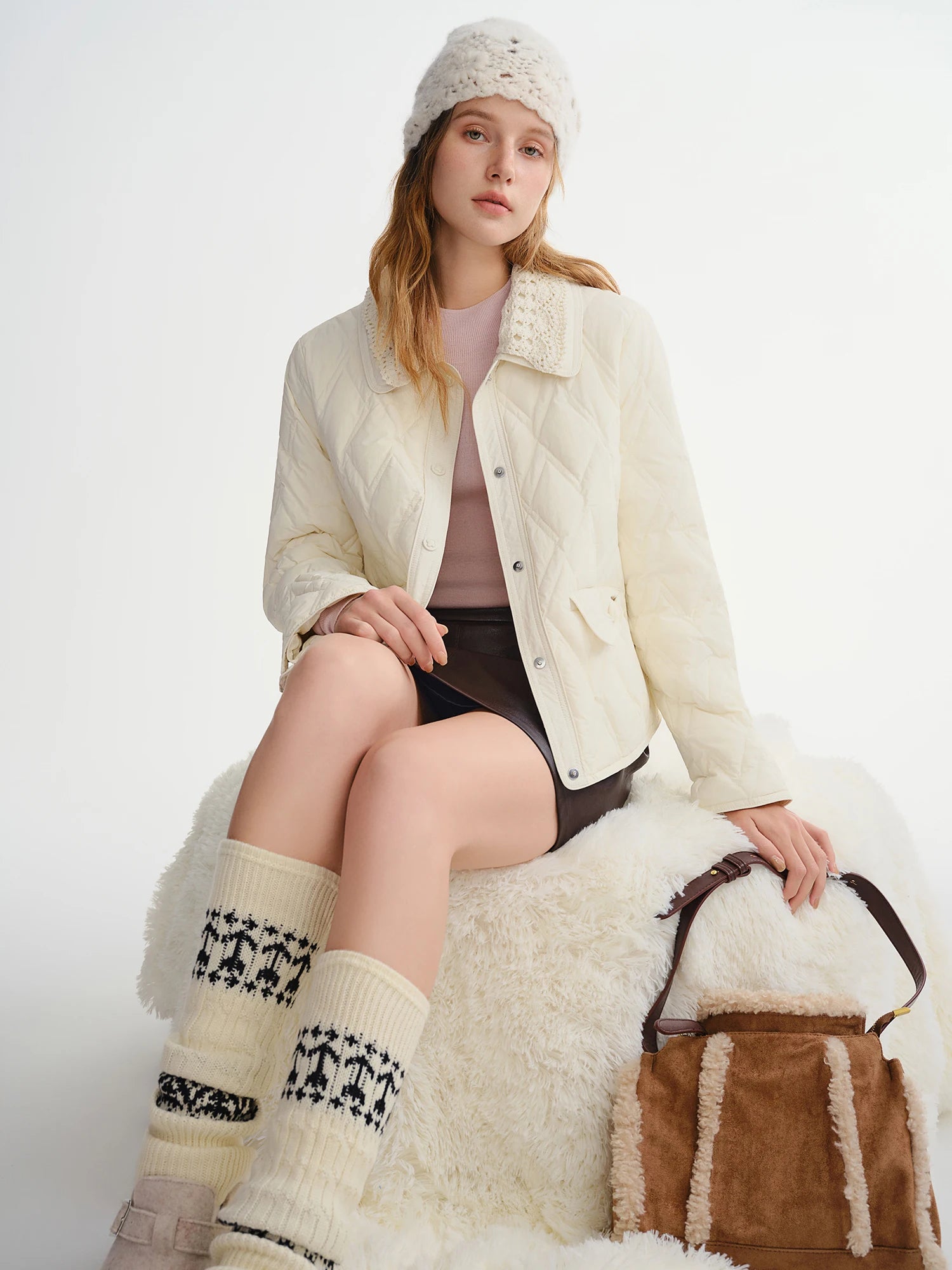 DUSHU Plus Size Women's Cream Quilted Down Coat with Crochet Lace Collar Winter 2025 Fashion Warm Short Puffer Jacket Outerwear