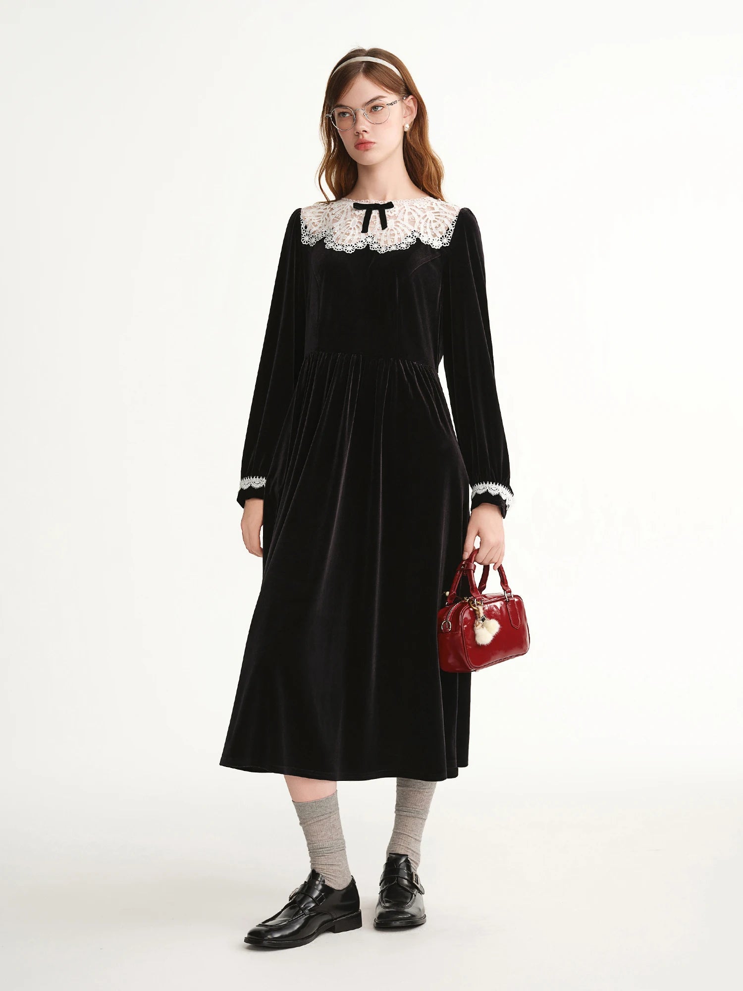 DUSHU Elegant Plus-Size Women's Black Swan Velvet Evening Dress with Lace Trim neckline Winter 2025 New Arrival Slimming Dress