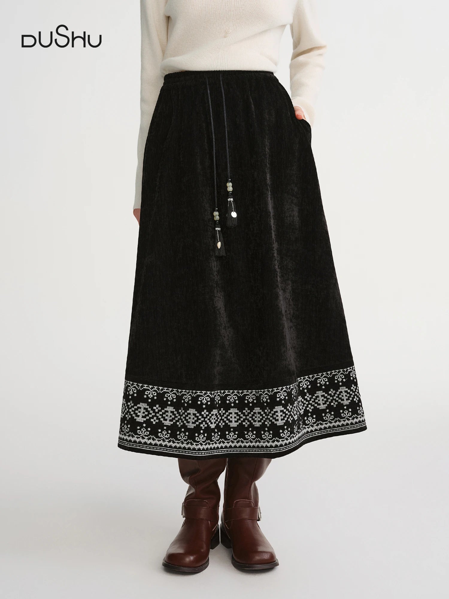 DUSHU Plus-Size Bohemian Winter 2025 Winter New Arrival Embroidered Tassel Maxi Skirt for Wild Ethnic Style Long A-Line Skirts