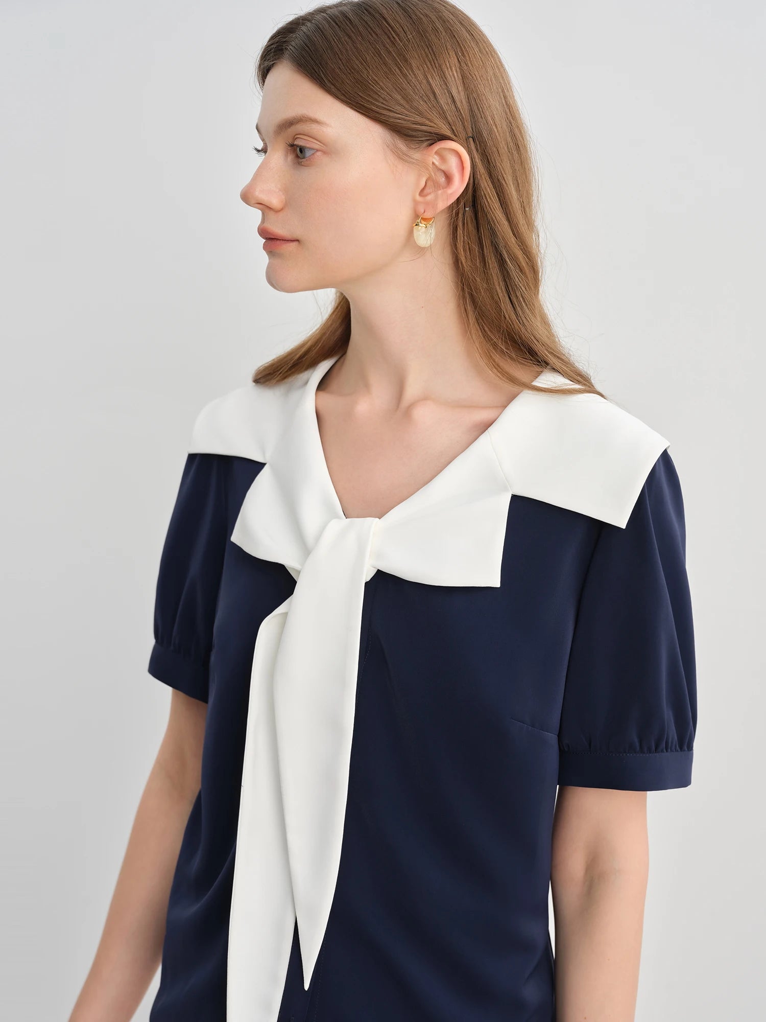 DUSHU Plus Size Women's Nautical Style Navy Collar Contrast Shirt 2025 Summer New Slim All-match Short-sleeved Top 25DS82363