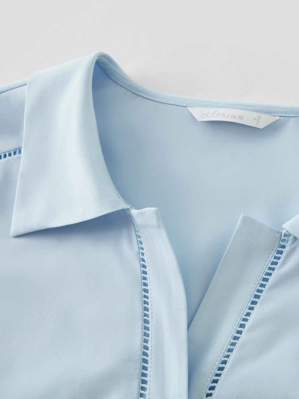 DUSHU Minimalism Style Casual Commuter Shirt For Women 2025 Summer New Arrival Fashion All-match Casual Chic Tops 25DS82694