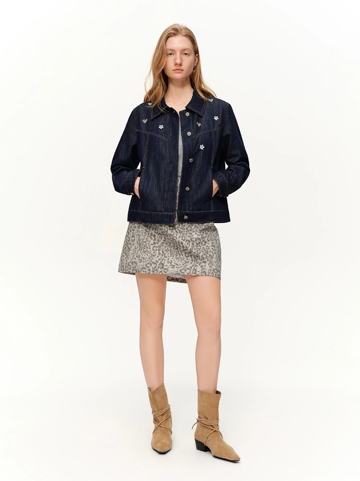 DUSHU Embroidered Denim Jacket Raw Washed Denim Jacket 2026 Spring New Women's Short Simple Straight Jacket American Style Retro