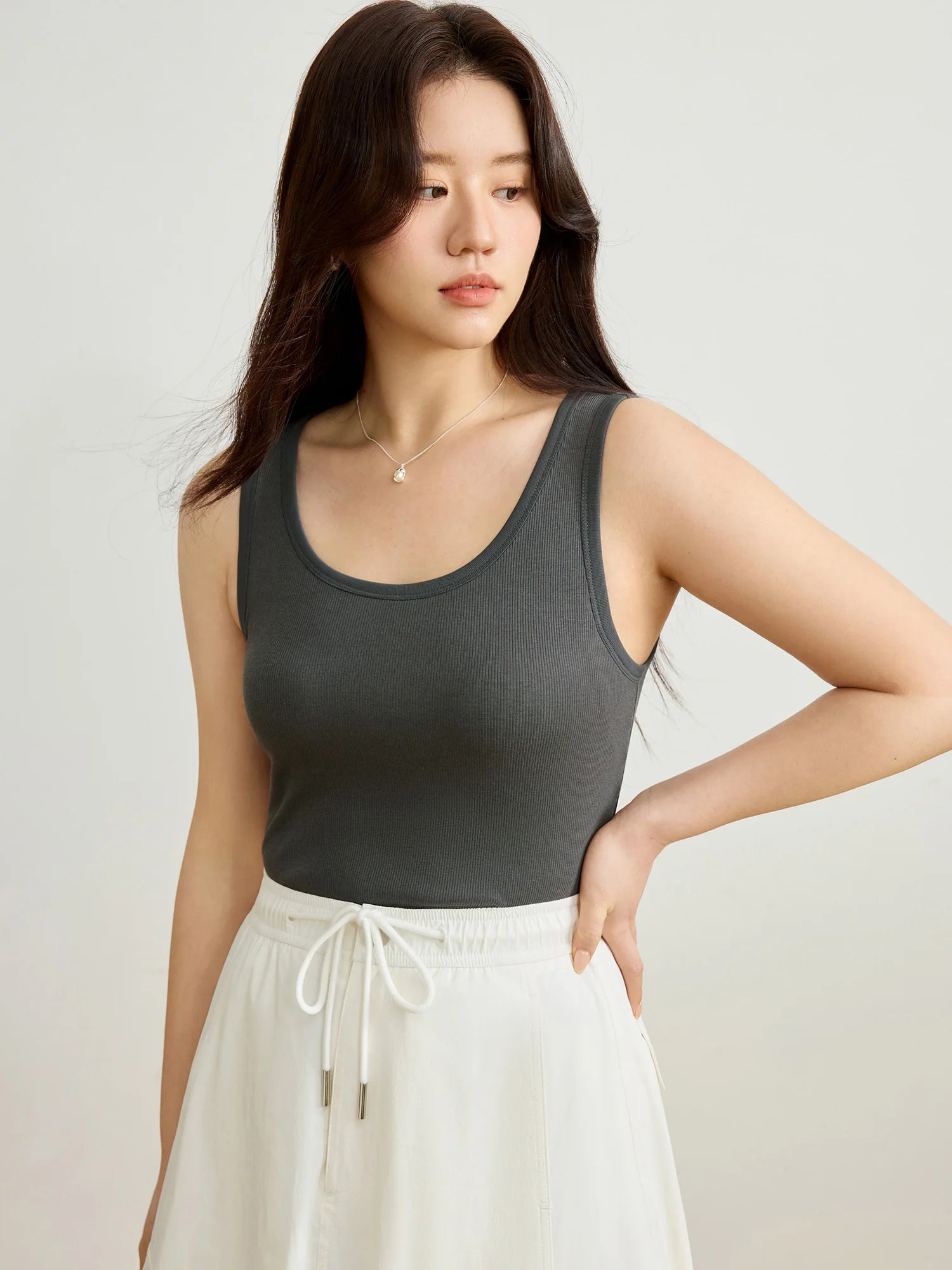 DUSHU Plus Size Women's 2025 New Backless Sleeveless Vest Striped Contrasting Color Slimming Camisole Top 25DS81215