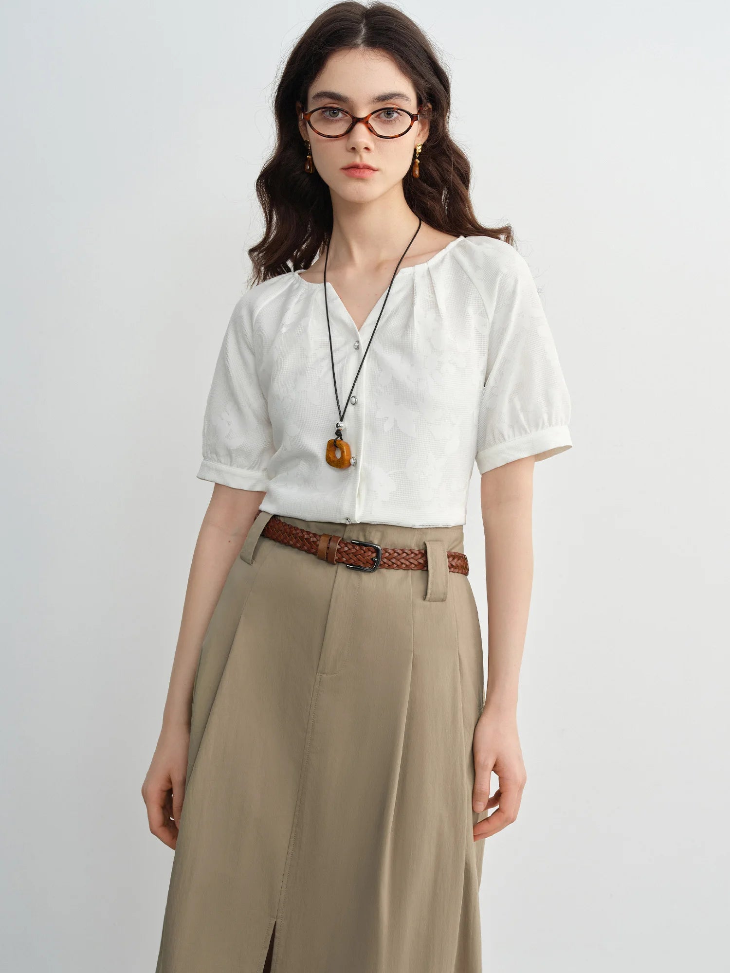 DUSHU 2025 Summer Women's Raglan Sleeve Shirt - Minimalist V-Neck Top with Breathable Cotton Blend for Office Chic Style