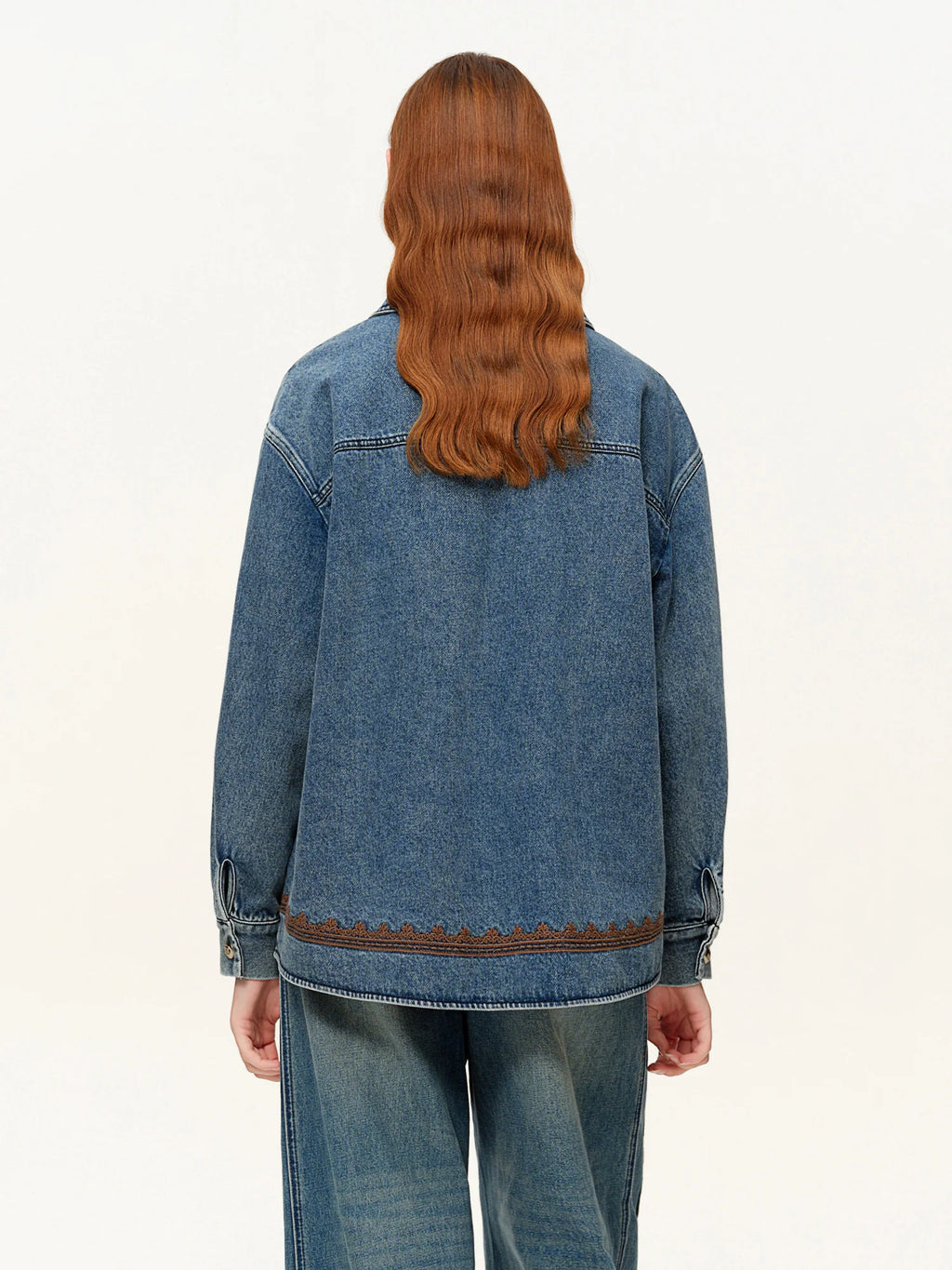 DUSHU Blue Contrast Embroidered Lace Denim Jacket 2026 Spring New Arrival Stylish Denim Outerwear Women Long Sleeved Cotton Coat