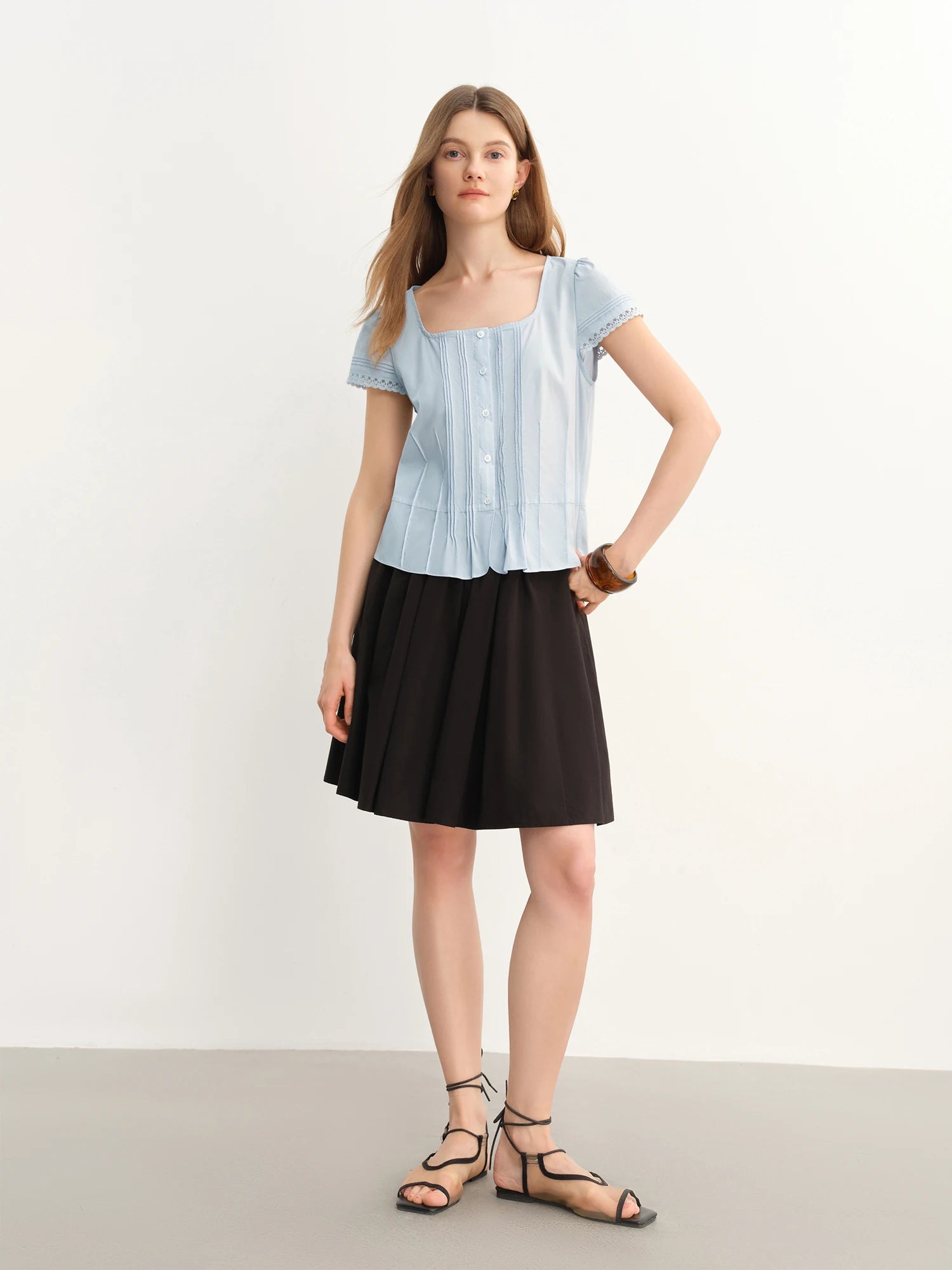 DUSHU French Style Square Collar Lace Stitching Pleated Blouse For Women 2025 Summer New Simple French Style Tops 25DS82821