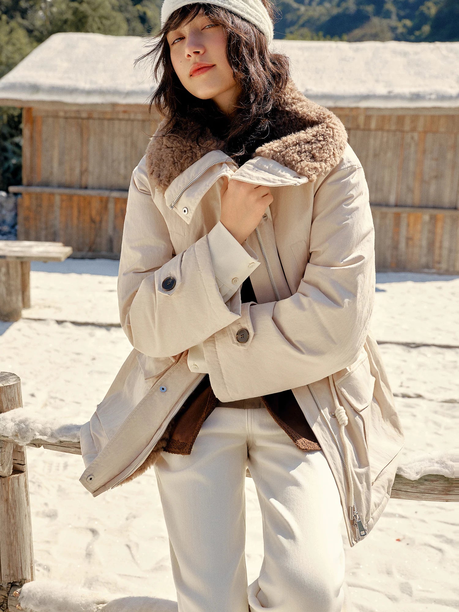 DUSHU Plus Size 2025 Winter Women's Short Puffer Coat Faux Shearling Collar Parka Down Jacket Warm Thermal Bomber Outerwear