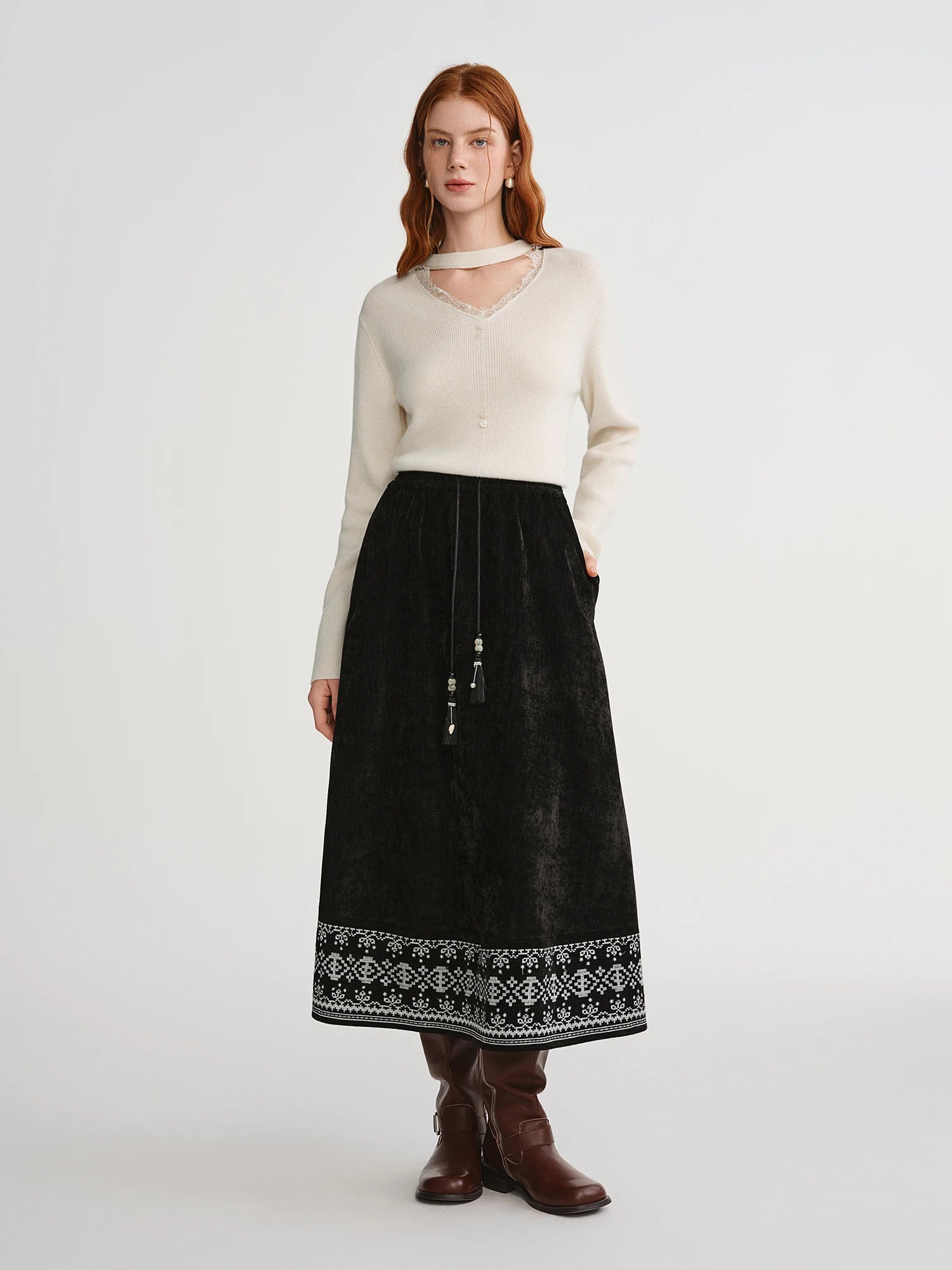 DUSHU Plus-Size Bohemian Winter 2025 Winter New Arrival Embroidered Tassel Maxi Skirt for Wild Ethnic Style Long A-Line Skirts
