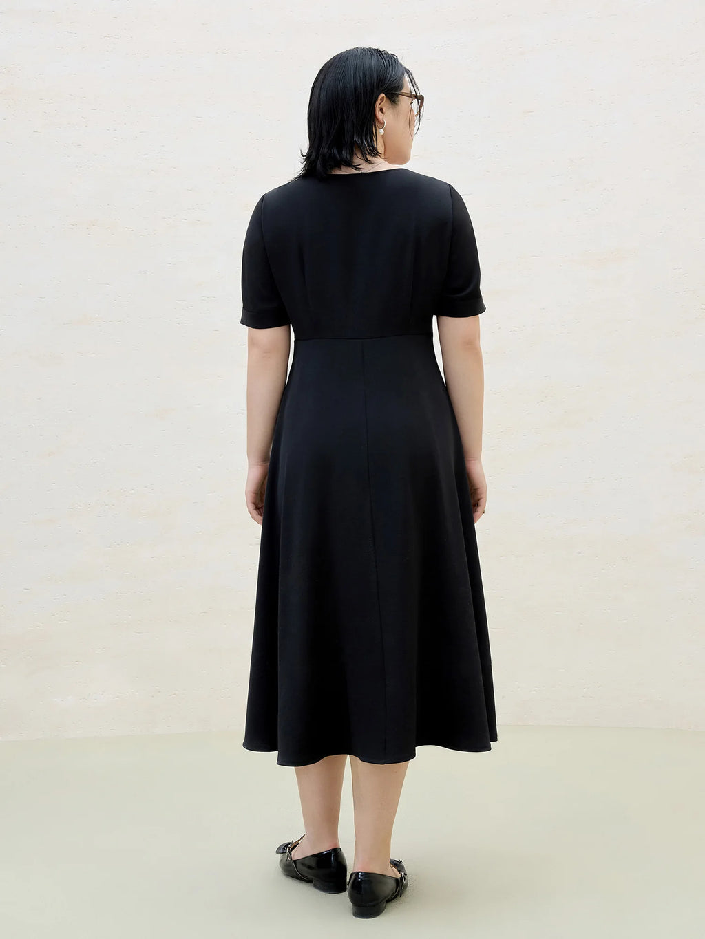 DUSHU Plus Size Apple&Pear Shape Slimming Little Black Dress 2025 Summer Waist-Defining Office Casual Y2K Fashion Chic Dress