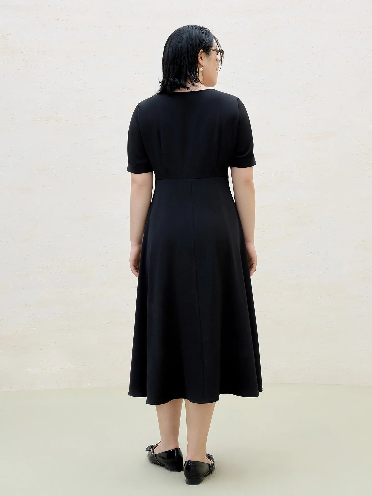 DUSHU Plus Size Apple&Pear Shape Slimming Little Black Dress 2025 Summer Waist-Defining Office Casual Y2K Fashion Chic Dress