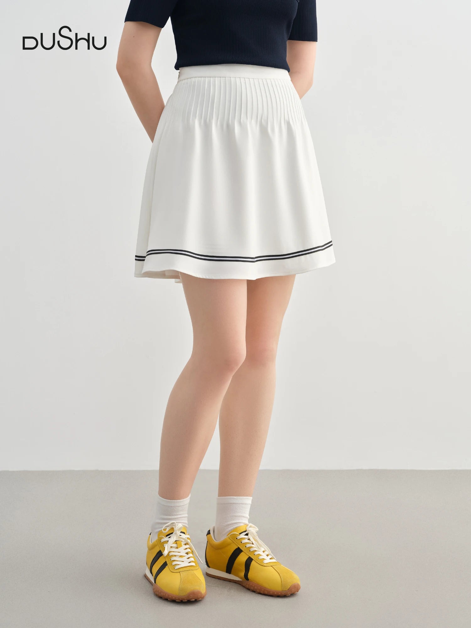 DUSHU Plus-Size Women's Preppy High-Waisted Contrast Fabric Skirt - Slimming 2025 Summer New Design White Skirts 25DS82441