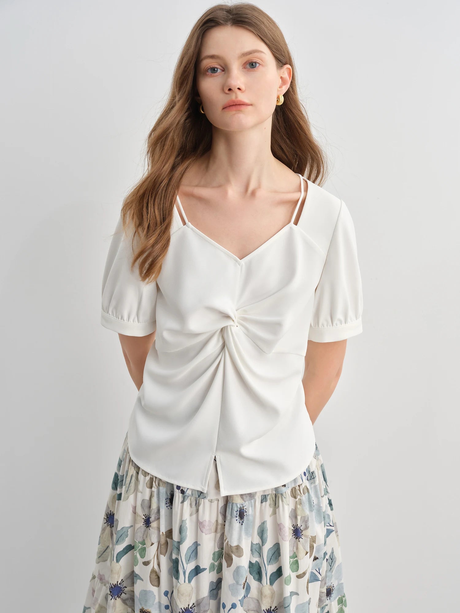 DUSHU Plus-Size Women's Bow-Knot Strap Decorated Top - 2025 Summer New Arrival Perfect for Commuting Sweet Pullovers 25DS82523