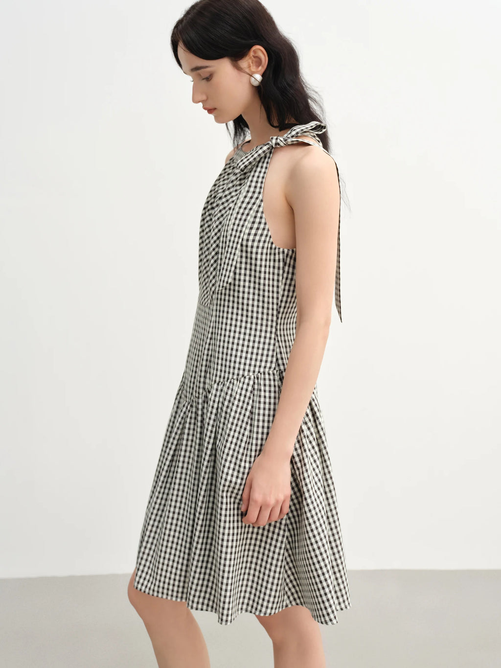 DUSHU Women Halter Neck Lace-up Plaid Dress 2025 Summer New Arrival Sweet Style Retro Halter Neck Casual Chic Dress 25DS82490