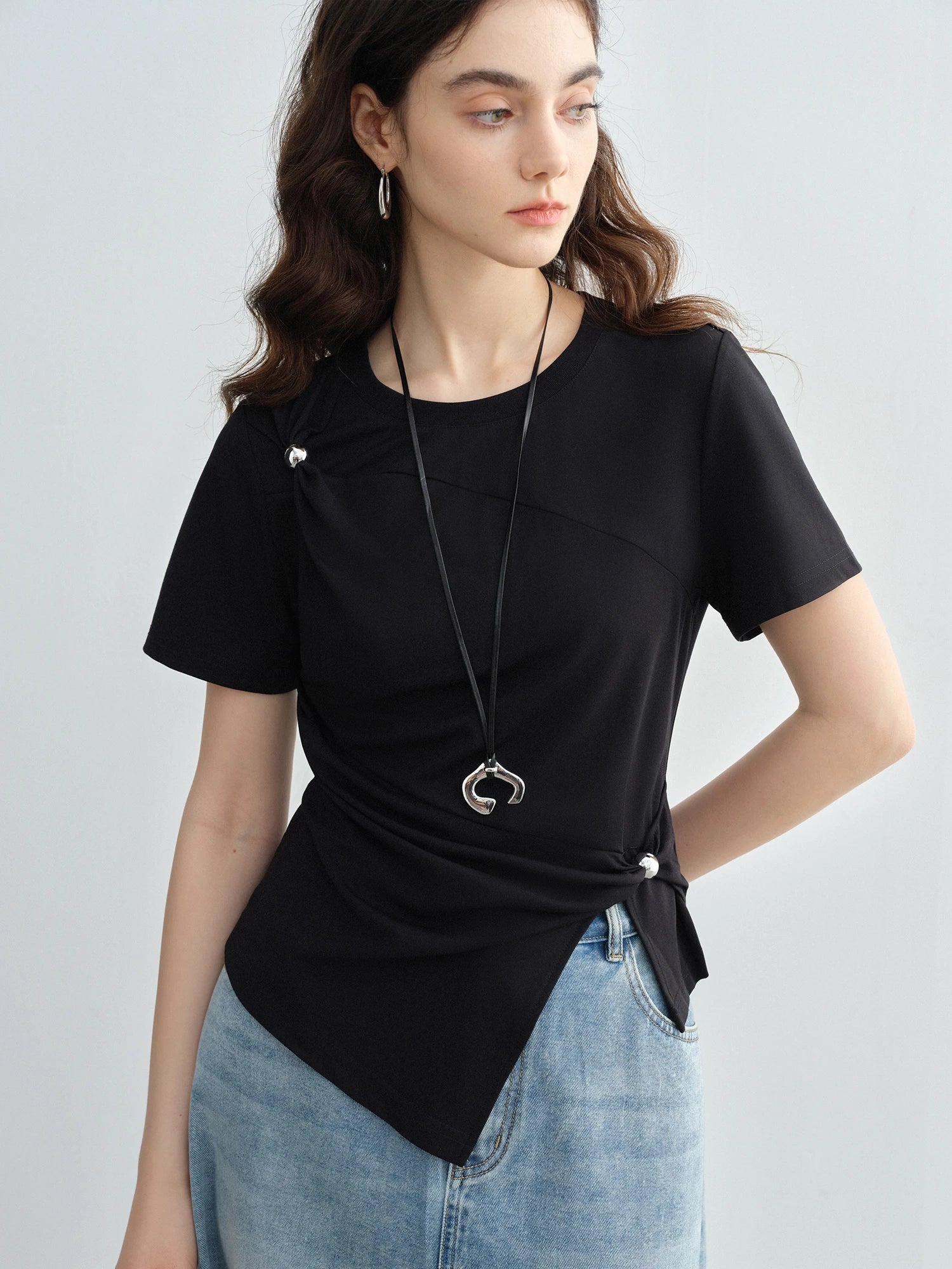 DUSHU MInimalism Style Fashionable Design Short-sleeved T-shirt For Women 2025 Summer New Arrival Loose Slim Top 25DS82347