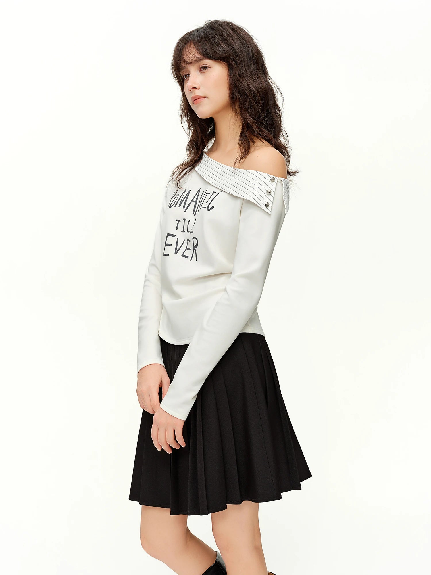 DUSHU 2026 Spring Women's Asymmetric Shoulder Stripe Neck Long Sleeve T-Shirt - Letter Print Casual Top for Daily Wear