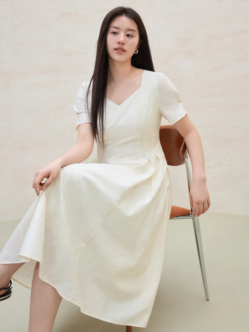 DUSHU 2025 Summer Plus Size Women French-Style Square Neck Elegant Dress - Slimming Waist-Defining Solid White Maxi Dress