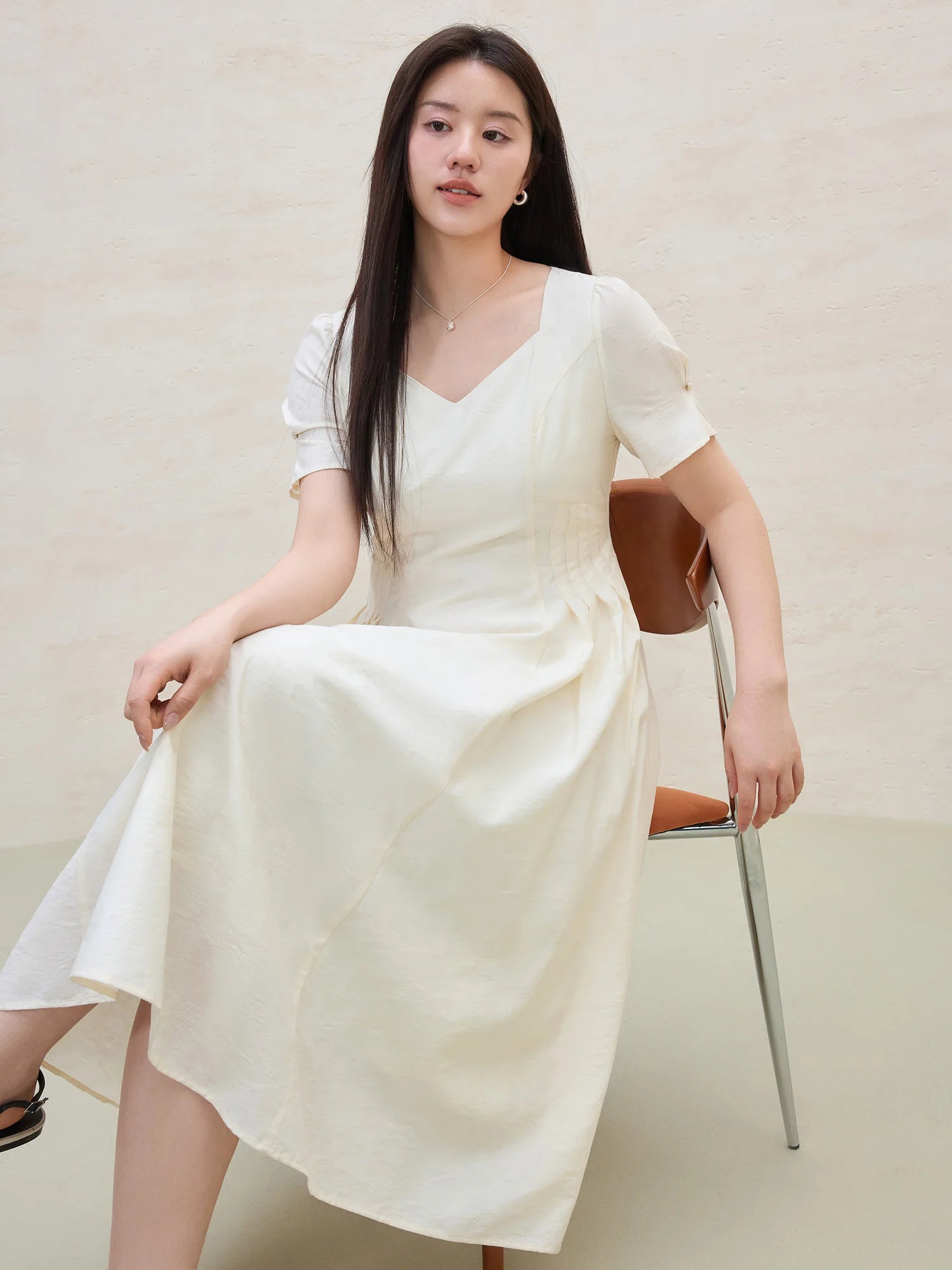 DUSHU 2025 Summer Plus Size Women French-Style Square Neck Elegant Dress - Slimming Waist-Defining Solid White Maxi Dress