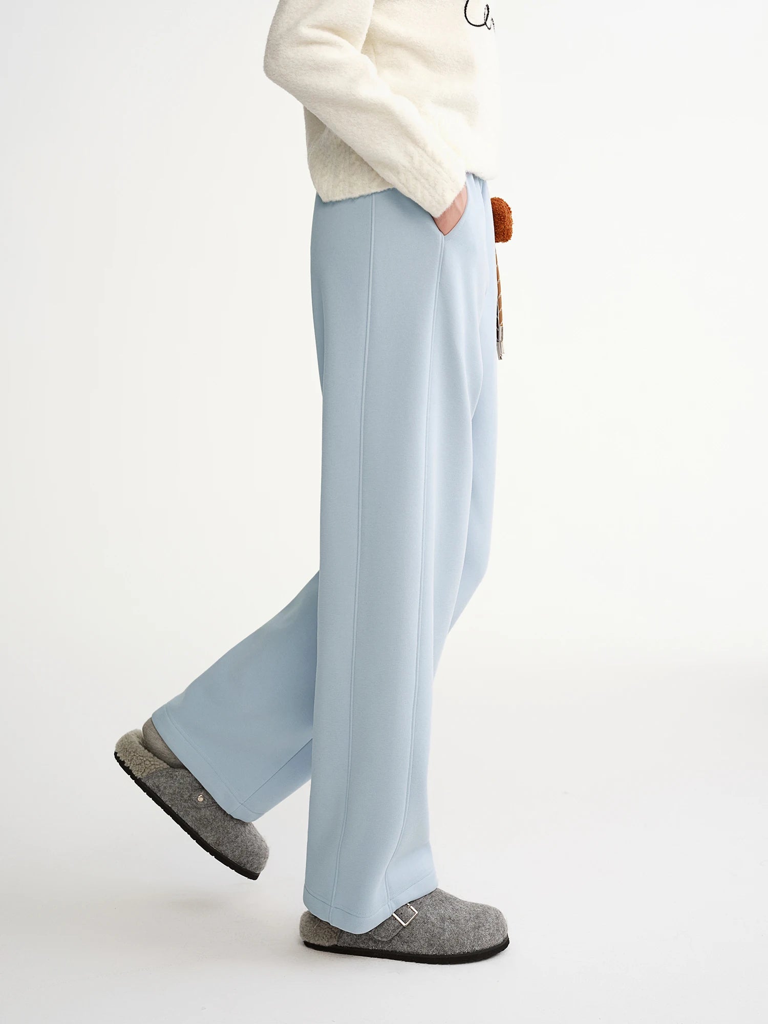 DUSHU Plus-Size Women Fashion Sweet Heart Stylish Fleece-Lined Elastic Waist Straight Leg Athletic Pants 2025 Winter New Arrival