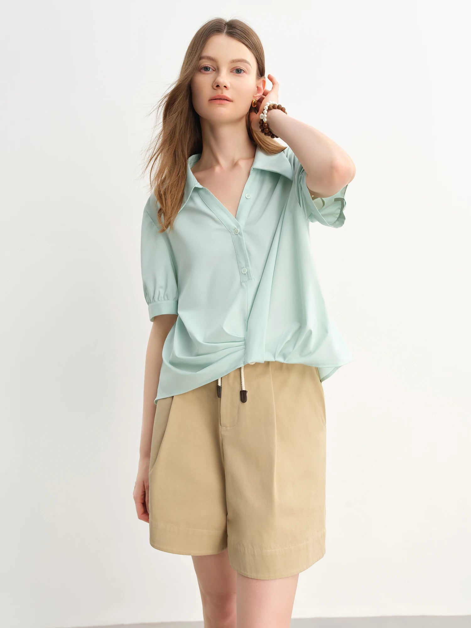 DUSHU Plus-Size Women's Stylish Asymmetrical Hem Pleated Short-Sleeved Shirt - 2025 Summer New Arrival  Shirts Blouses 25DS82434