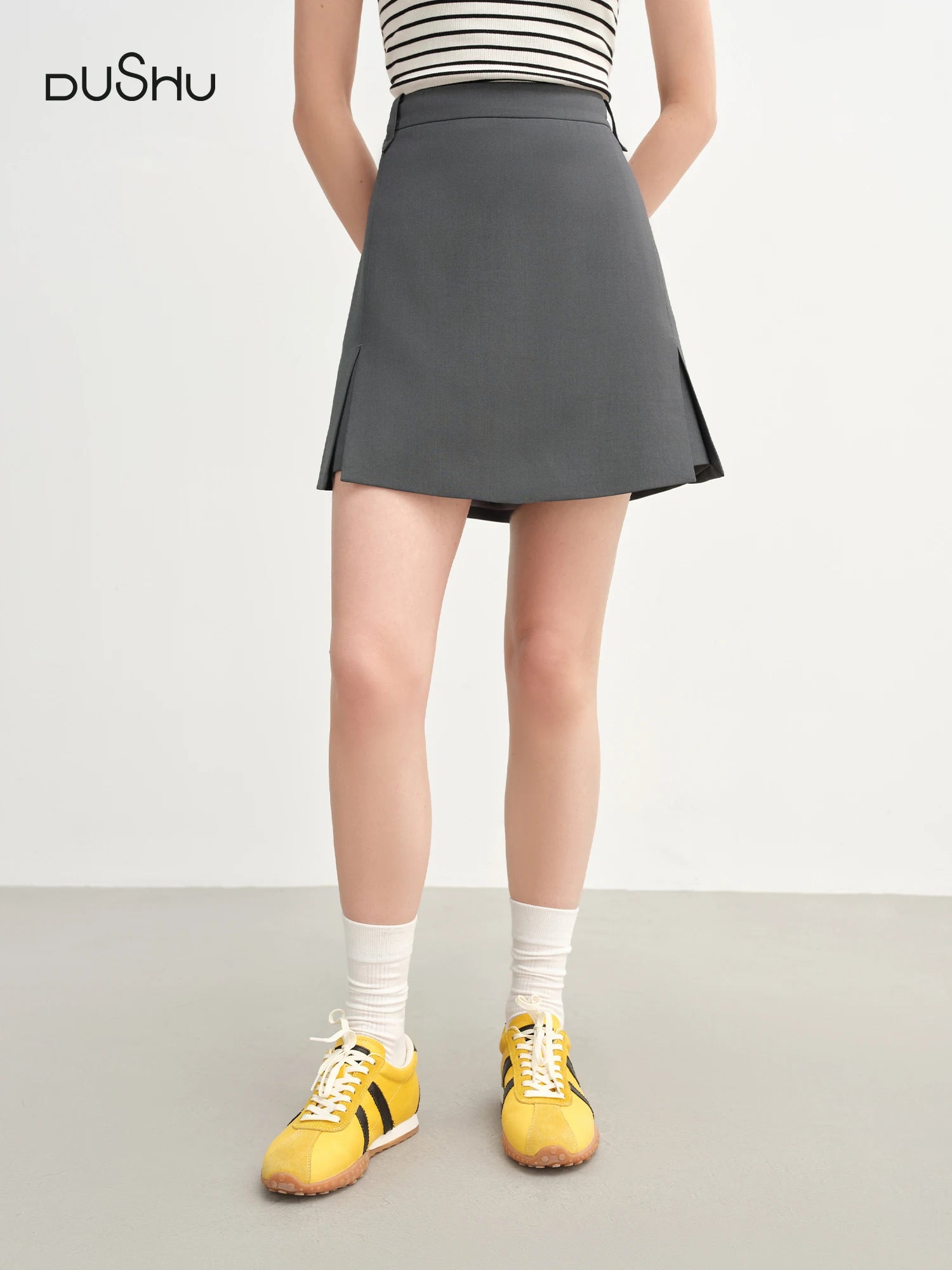 DUSHU 2025 Summer Curve-Flattering Office Shorts Skirt-Inspired Hem - Semi-Elastic Waist & Breathable Fabric for Casual Chic