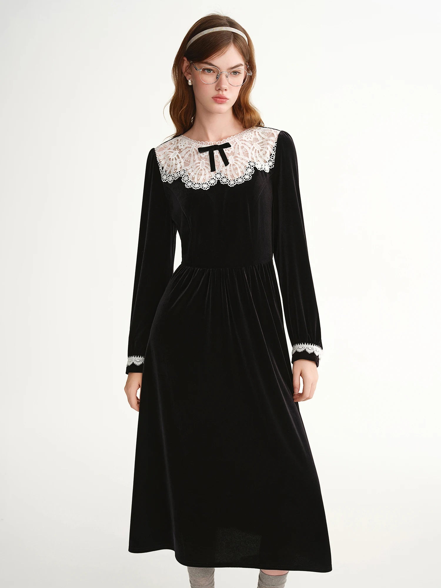DUSHU Elegant Plus-Size Women's Black Swan Velvet Evening Dress with Lace Trim neckline Winter 2025 New Arrival Slimming Dress