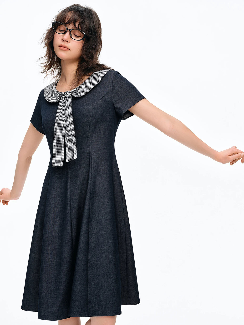 DUSHU 2026 Summer Women's Plaid Peter Pan Collar Dress with Bow Accent - Playful Elegant Midi for Daily Outings Special Events