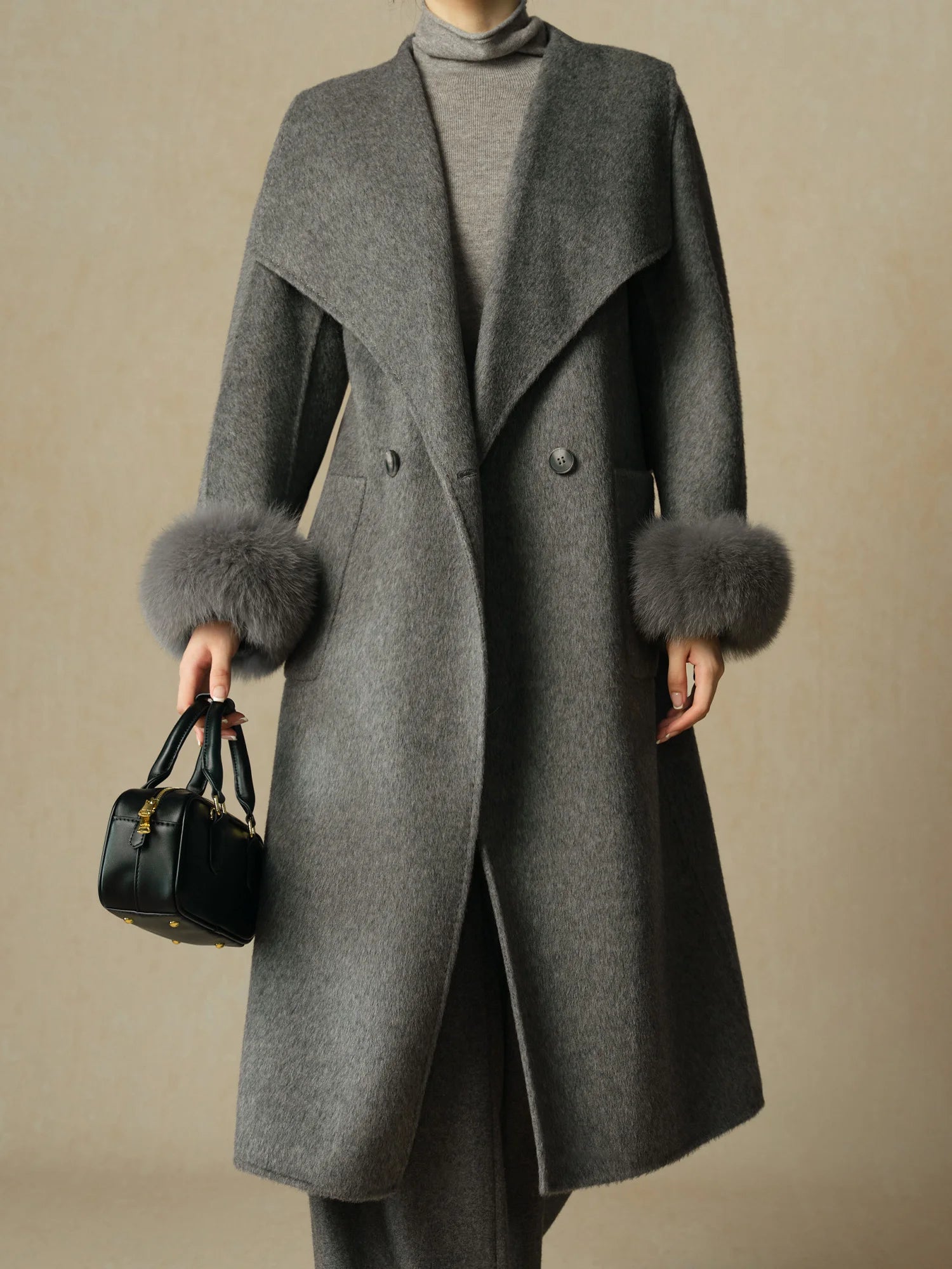 DUSHU 78.3% Sheep Wool Elegant Fox Fur Cuffs Wool Mulberry Silk Blended Coat For Women 2024 Winter New Design Warm Coat24DH84036