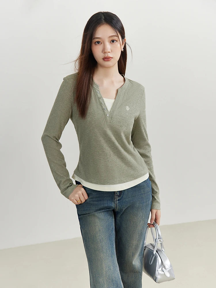 DUSHU Women's Fashion Fake Two Versatile T-shirts Spring 2024 New V-neck Slim Lazy Long sleeved Small Top Casual Loose