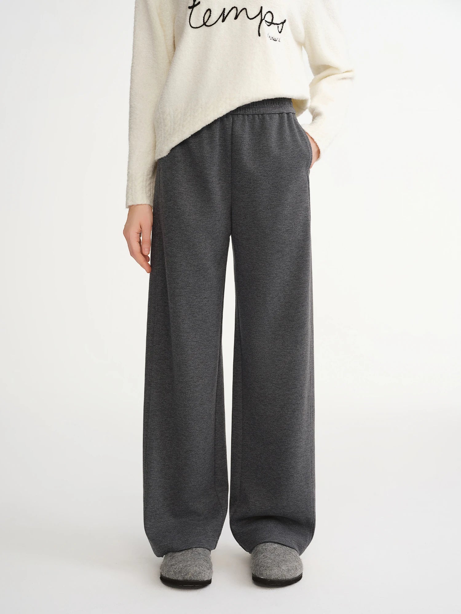 DUSHU Plus-Size Women's Elastic Waist Embroidered Straight-Leg Front-Seam Slimming Winter Wide-Leg Pants French Design Elements