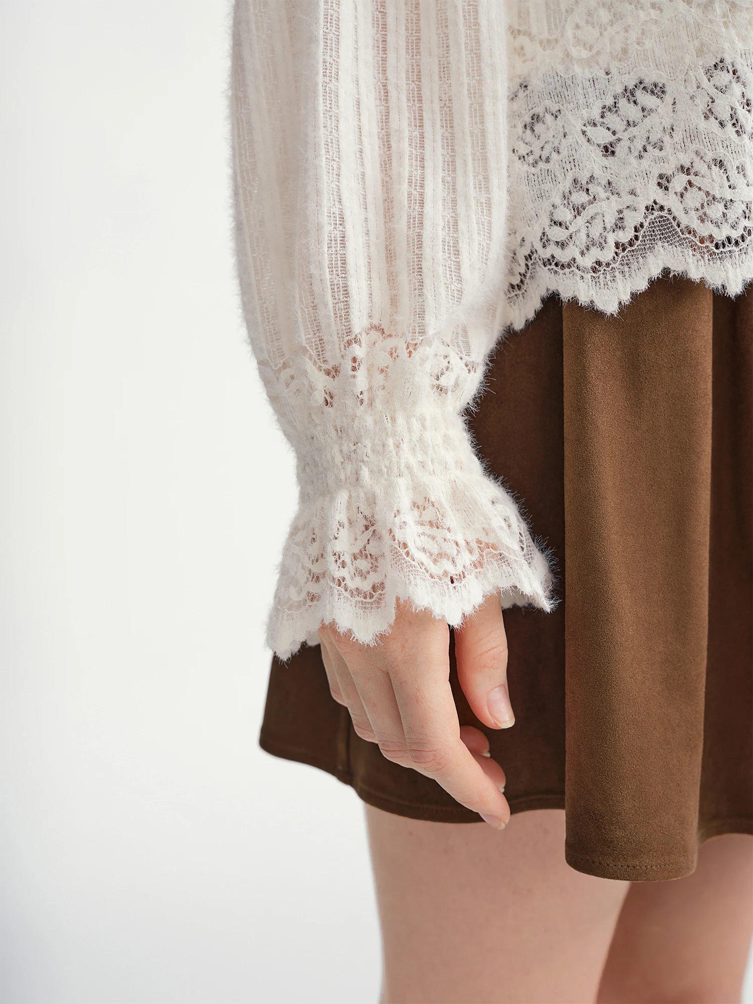 DUSHU Gentle Bottoming T-shirt Women 2025 Autumn and Winter Wear Pullovers Wear Fairy Lace Top Loose All-match Elegant Ladies