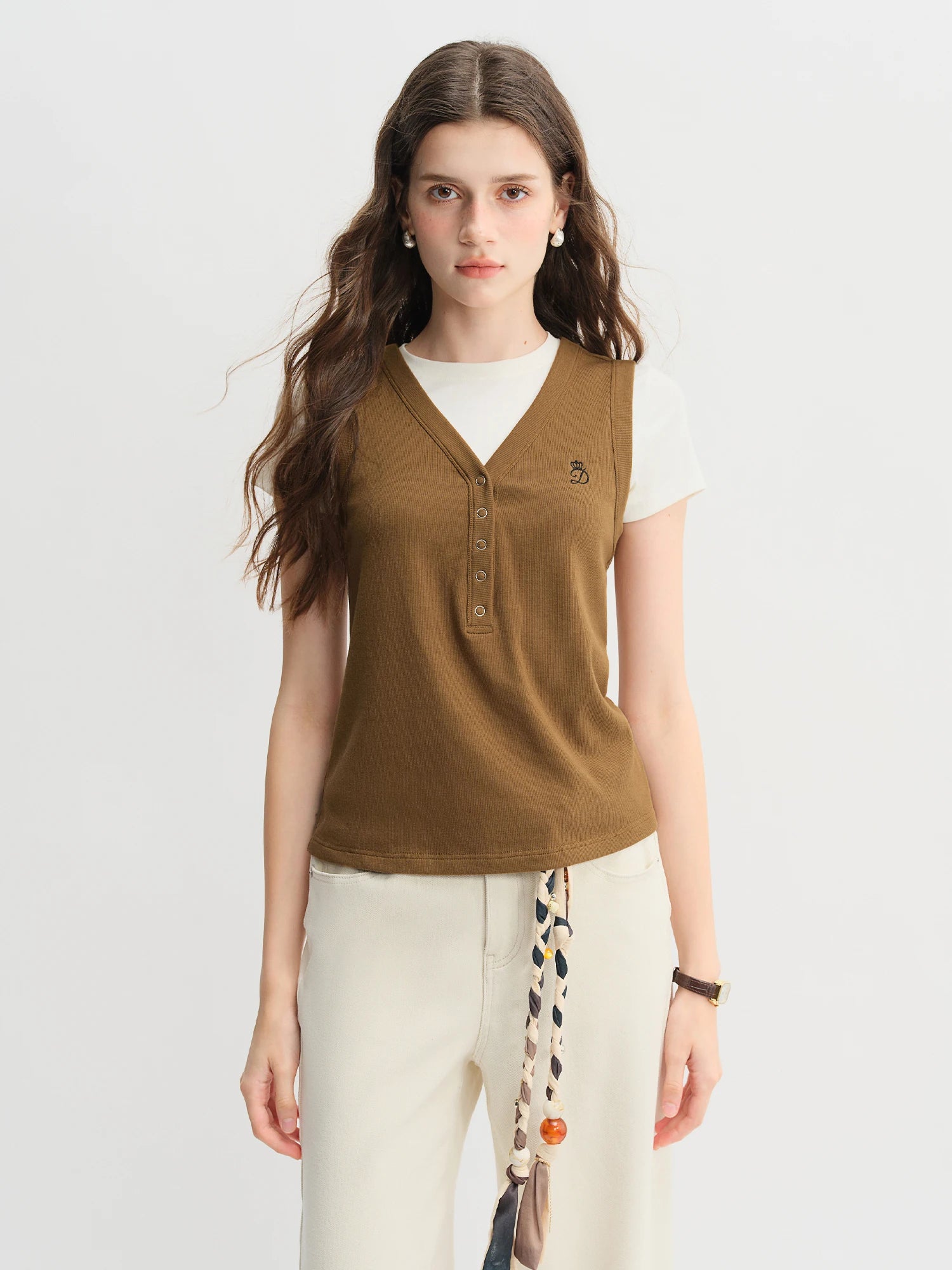 DUSHU Plus Size Women Fashion Commuting Vest Autumn Style Letter Embroidery Temperament Leisure V-neck Multi-color Top 25DS83216