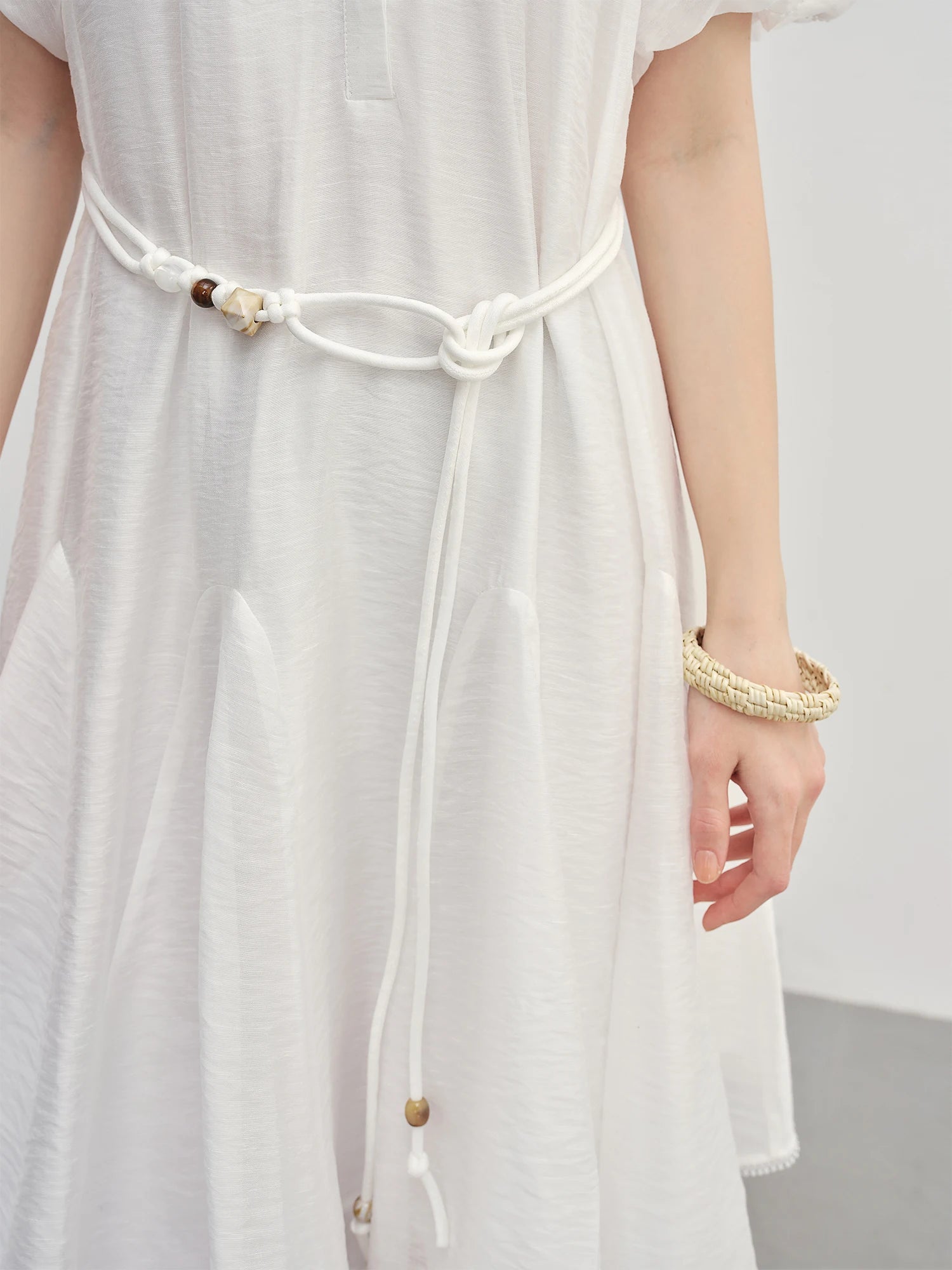 DUSHU French Romantic Dress 2025 Summer Simple Temperament Hollow Fashion Waist Slimming Dress 25DS88034
