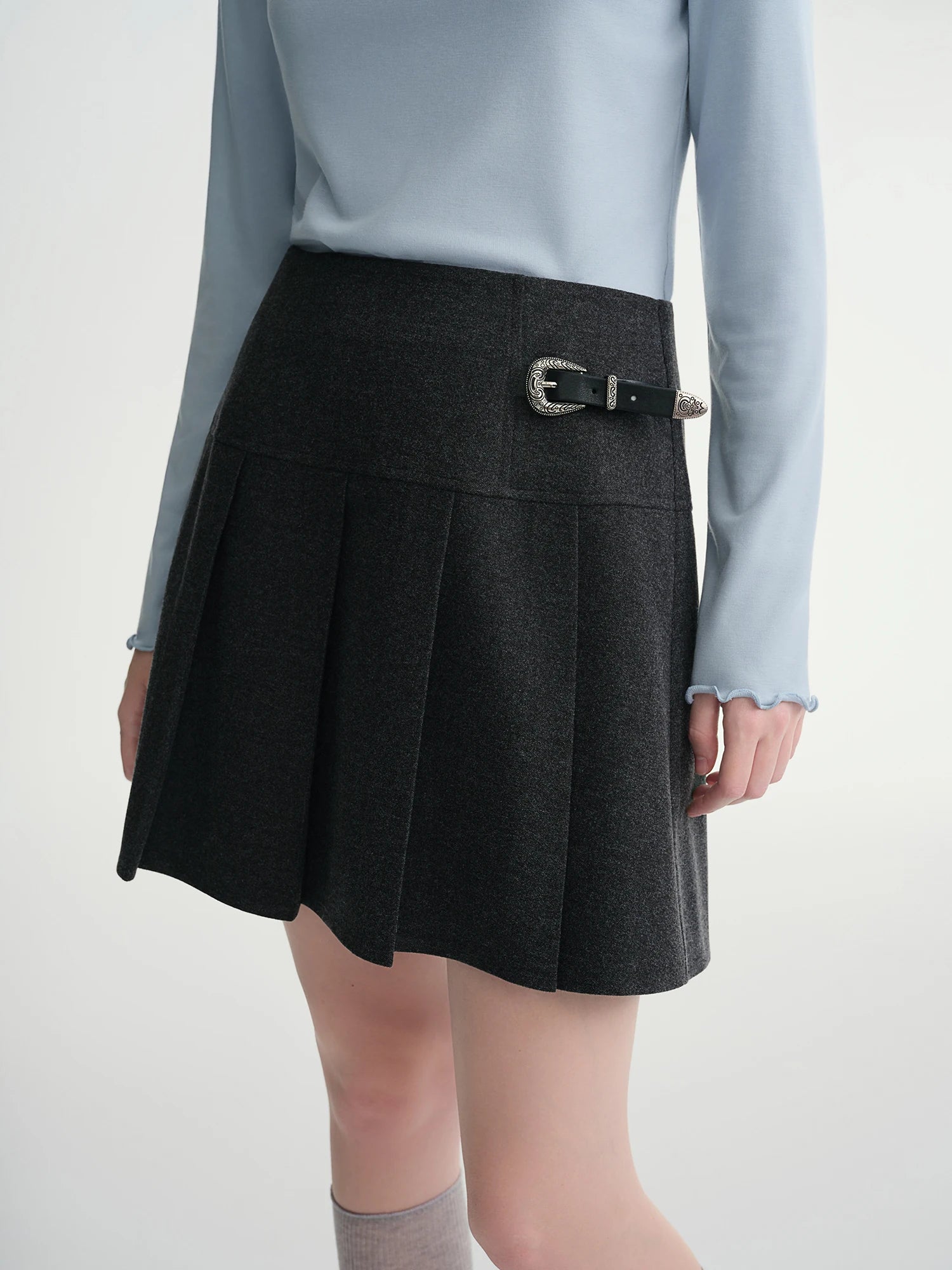 DUSHU Long Pleated Skirt Women Gray Solid Simple Basics 2025 Autumn and Winter High Waist A-line Mini Skirt Korean Style