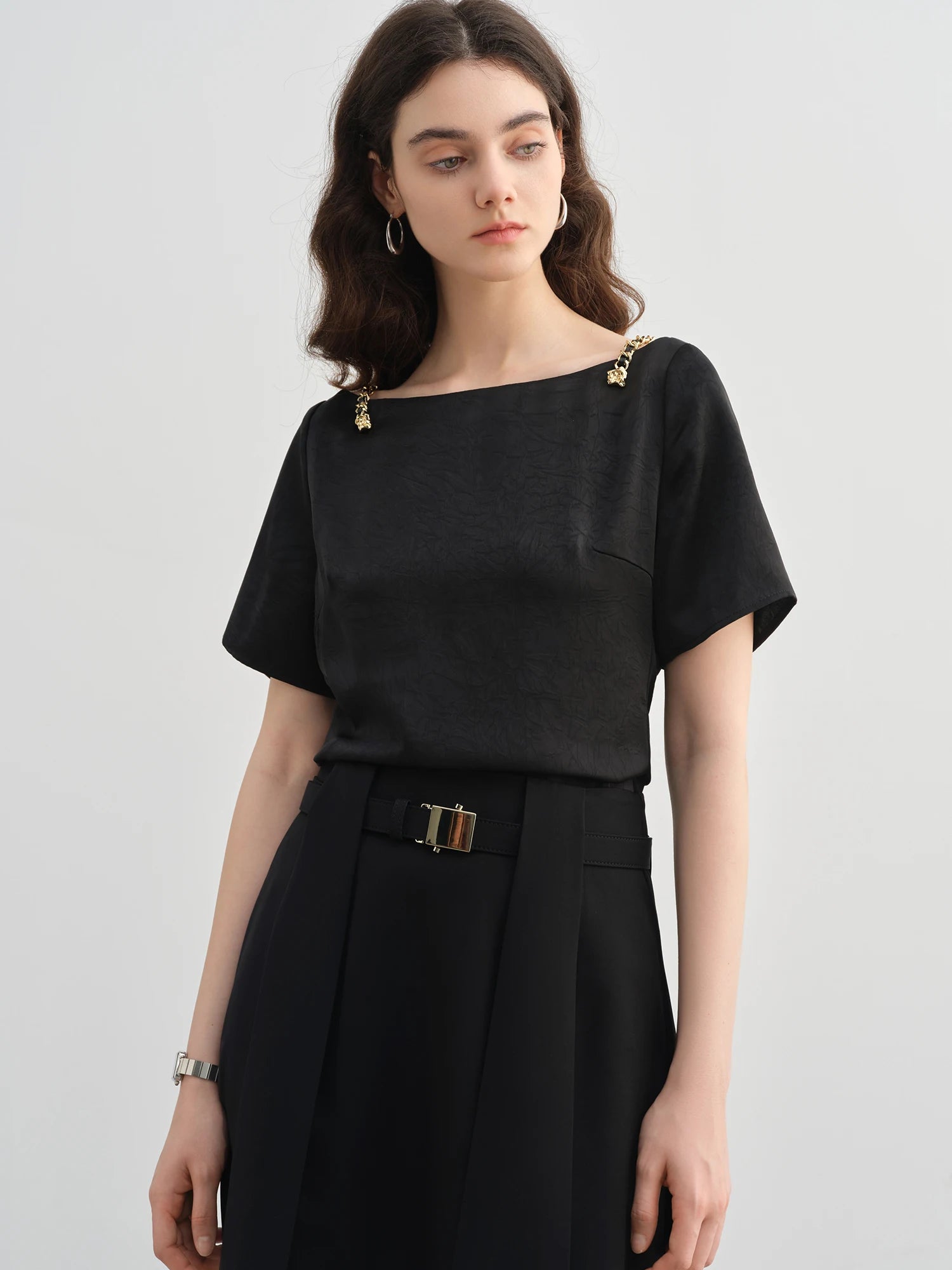 DUSHU 2025 Summer Plus-Size French-Inspired Textured Blouse - Elegant Black Top with Slimming Silhouette Tops 25DS82330