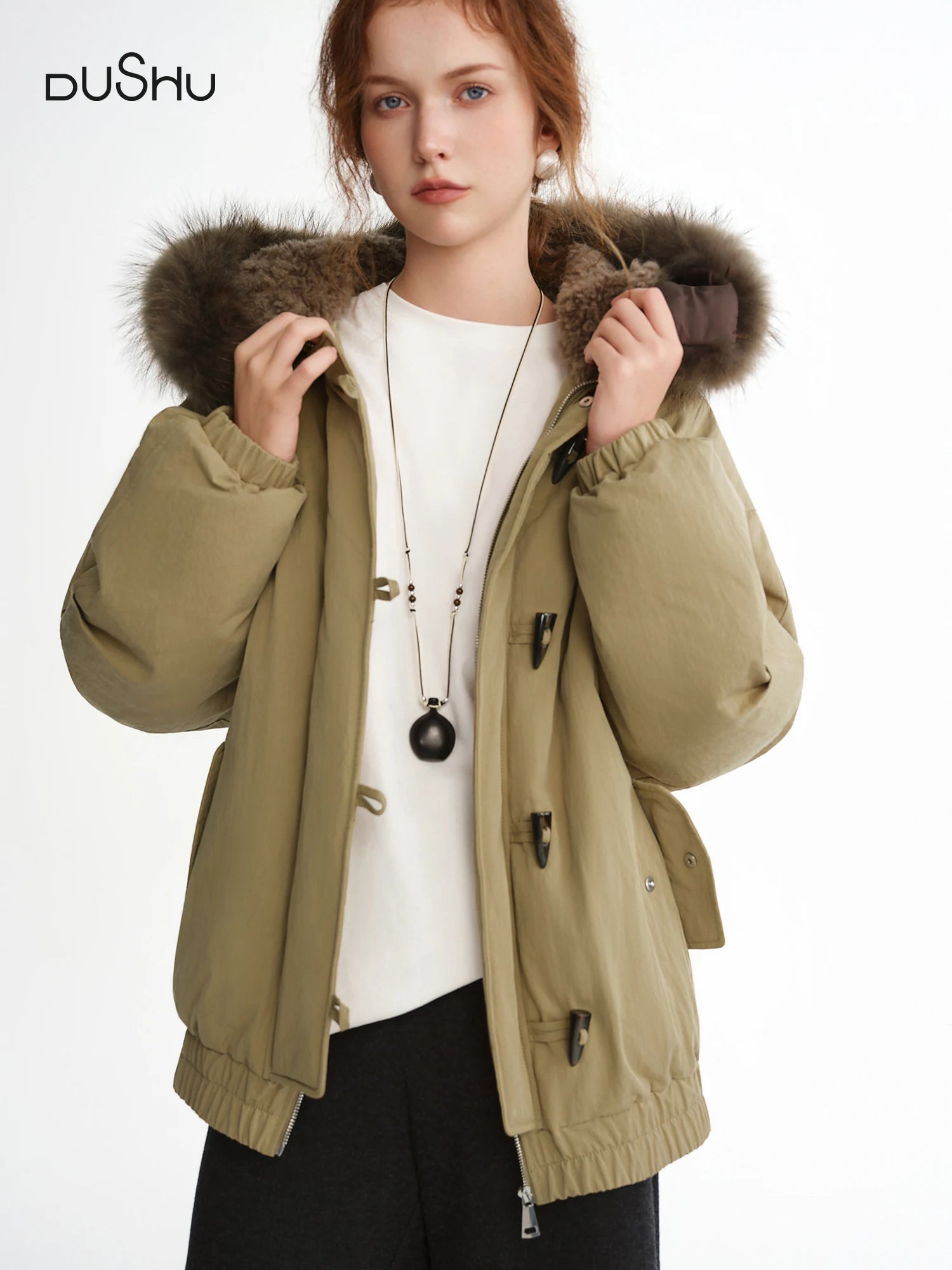 DUSHU Down Jacket Women Horn Buckle Raccoon Fur Collar New Winter Style Warm Coat Vintage American Barn Style Daily Leisure