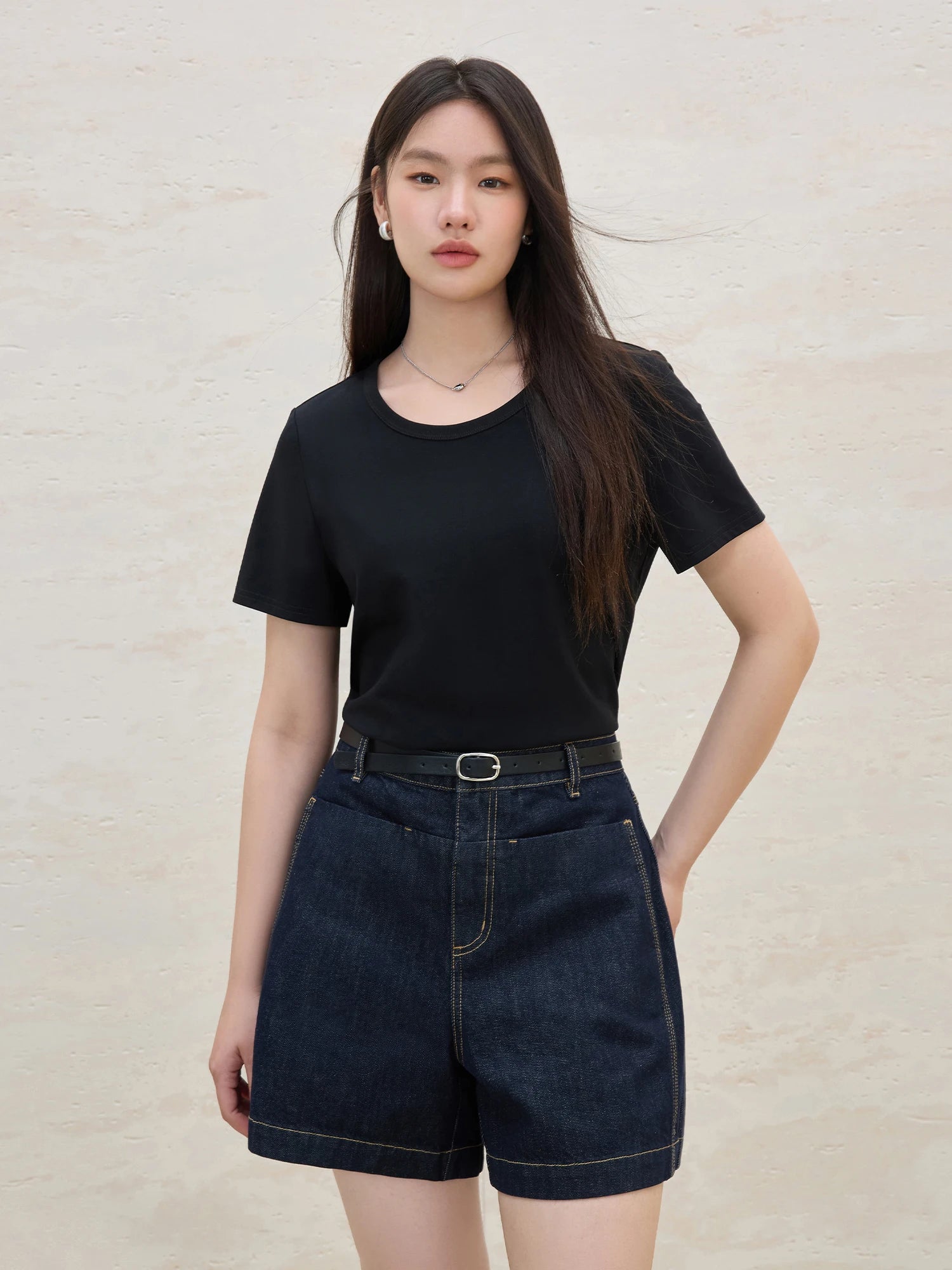 DUSHU Plus Size Slim Casual Versatile Short-sleeved Minimal T-shirt for Women 2025 Summer New Arrival Three Colors Top 25DS82073