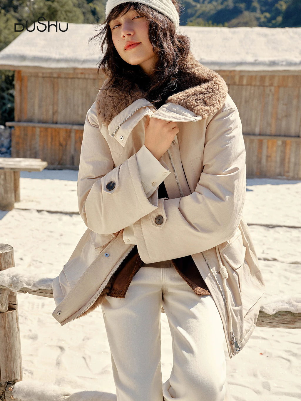 DUSHU Plus Size 2025 Winter Women's Short Puffer Coat Faux Shearling Collar Parka Down Jacket Warm Thermal Bomber Outerwear