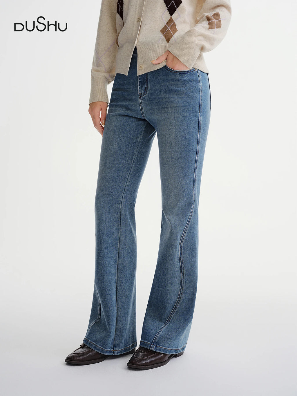 DUSHU Women's Fashion Stretch Bellbottom Jeans with Apple-Shape Friendly Design 2025 Winter Collection New Micro Flare Jeans