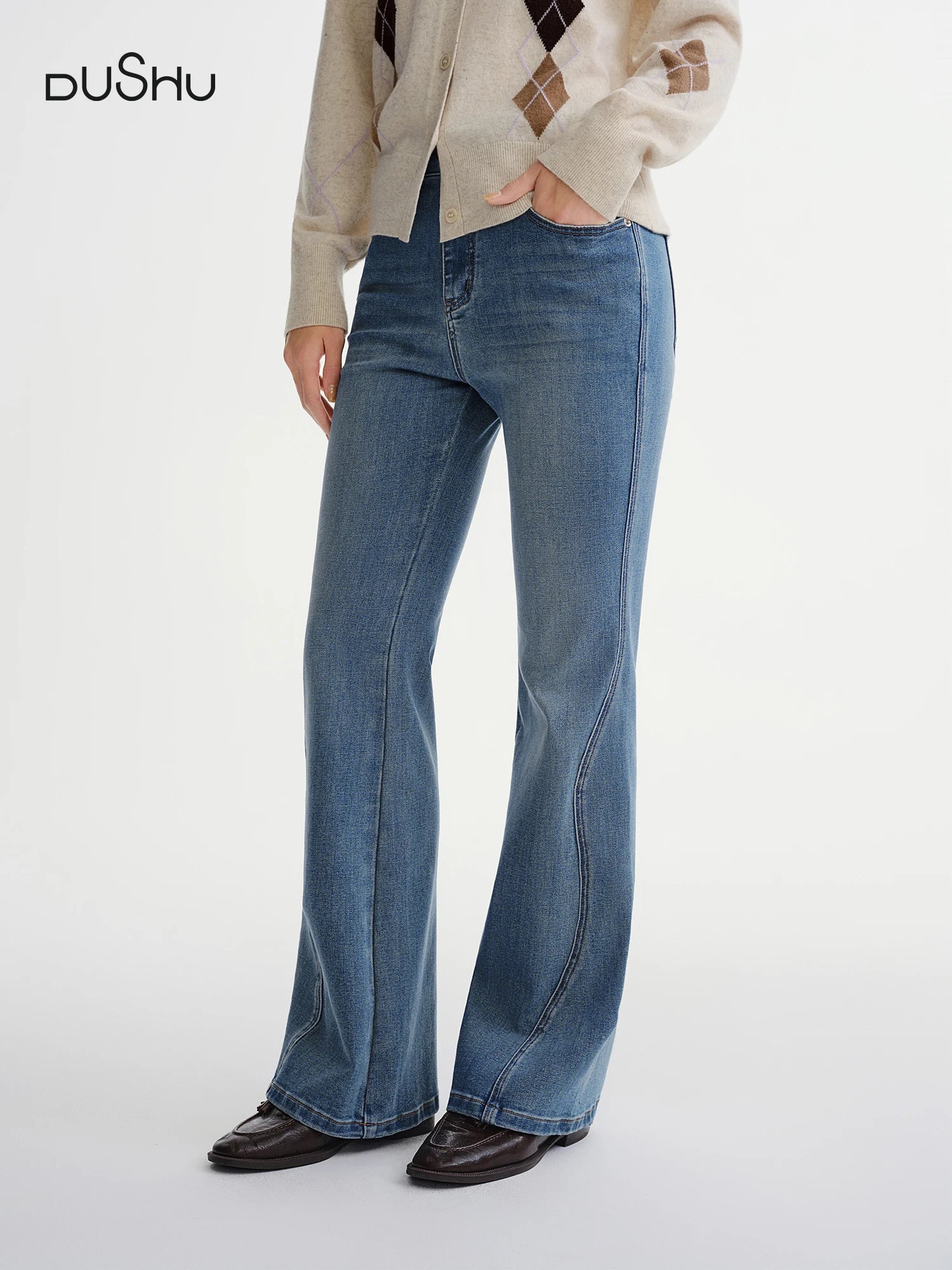 DUSHU Women's Fashion Stretch Bellbottom Jeans with Apple-Shape Friendly Design 2025 Winter Collection New Micro Flare Jeans