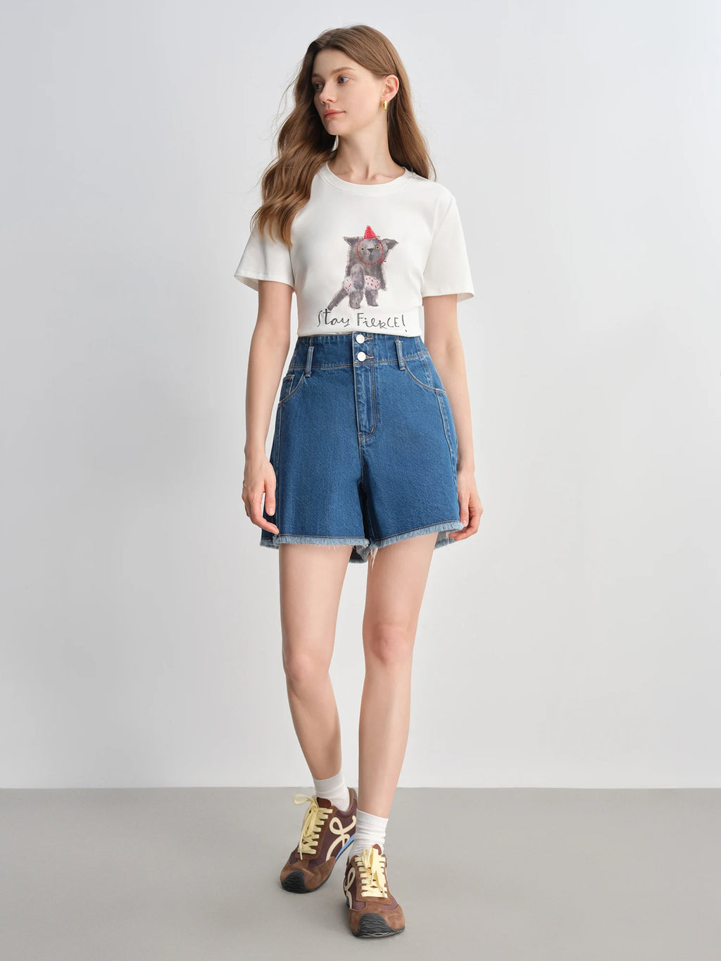 DUSHU Lovely Cat Print Round Neck Short Sleeve T-shirt 2025 Summer White Slim Top 25DS82714