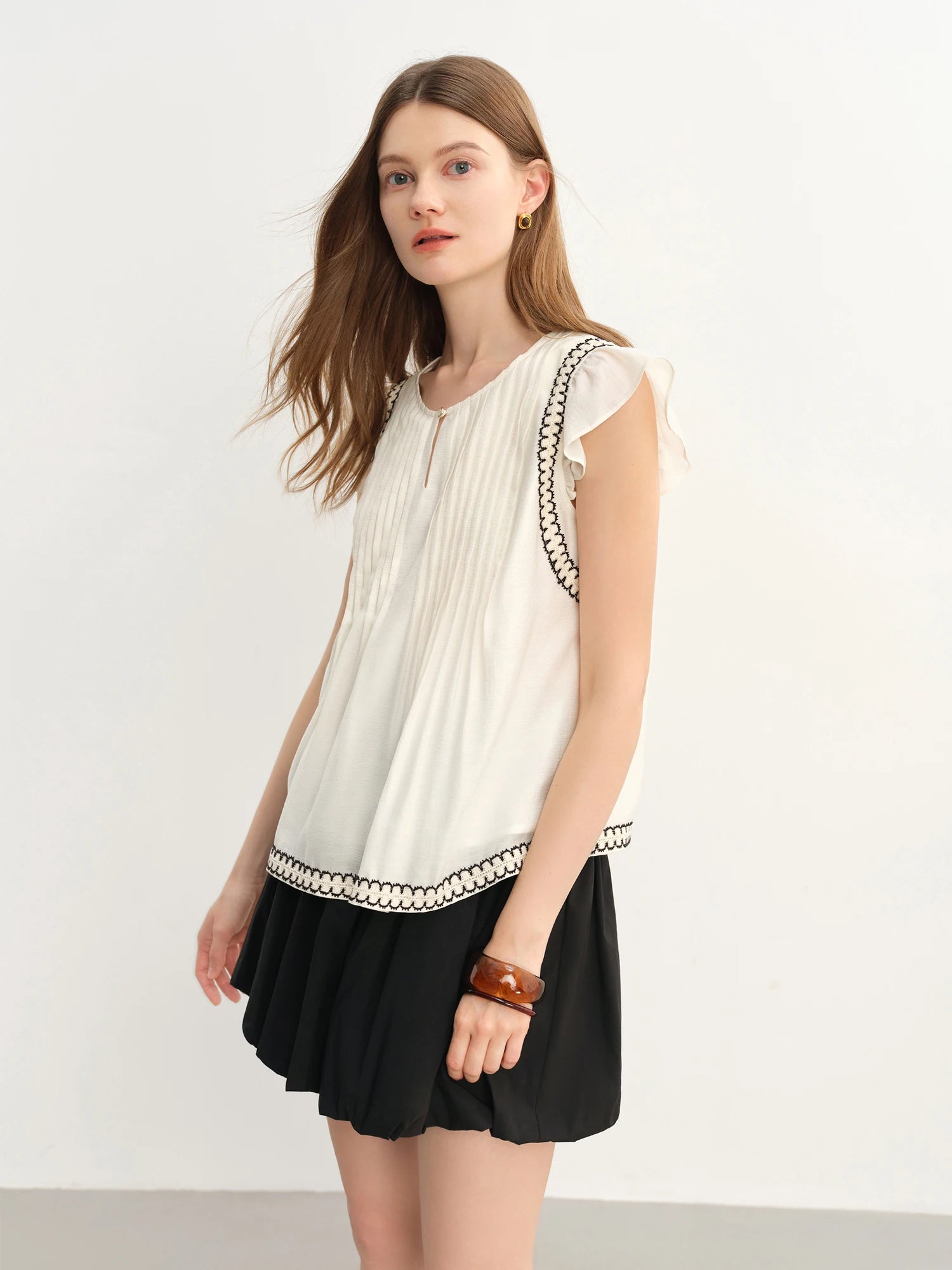 DUSHU Women's Small Flying Sleeve Round Neck Sweet Tops Women 2025 Summer New Versatile Short-sleeved Acetate Shirt 25DS82698