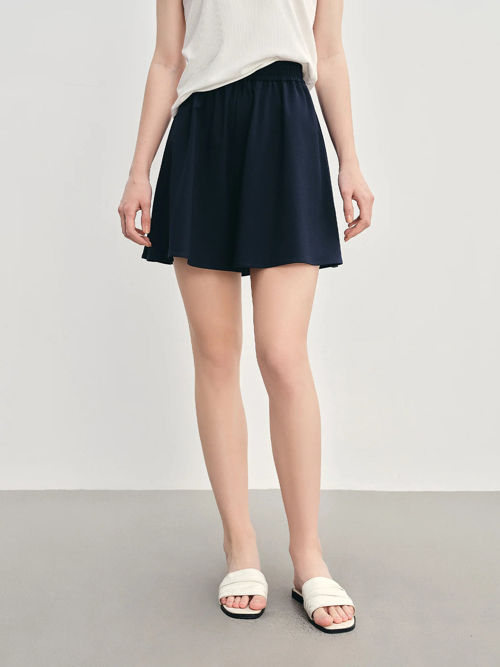 DUSHU Women Vitality Elastic Waist Simple Shorts 2025 Summer New Arrival Casual High Waist Short Pants Holiday Style 25DS82852