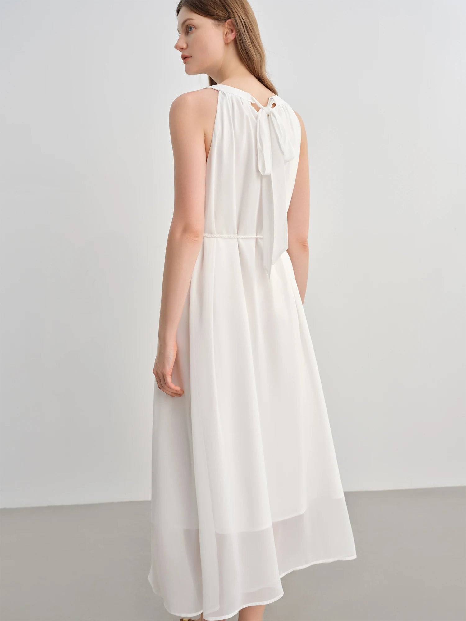 DUSHU 2025 Summer Women's Curve-Flattering Halter Neck Dress - Elegant Wrap Design & Breathable Chiffon for Chic Occasions