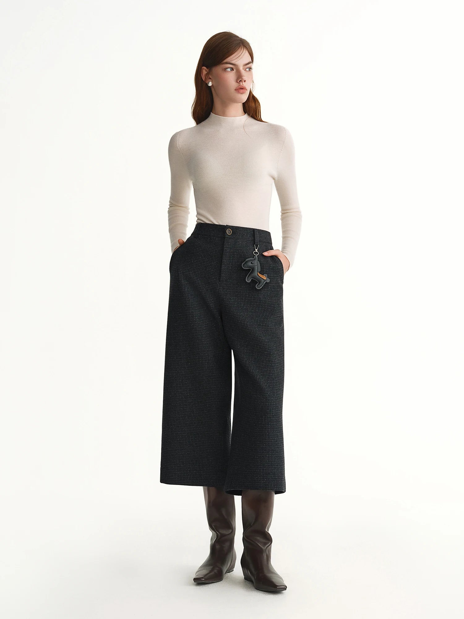 DUSHU Plus-Size Gray Wool Blend Fine Check Cropped Casual Pants 2025 Winter High-Waisted Calf-length Straight British Style