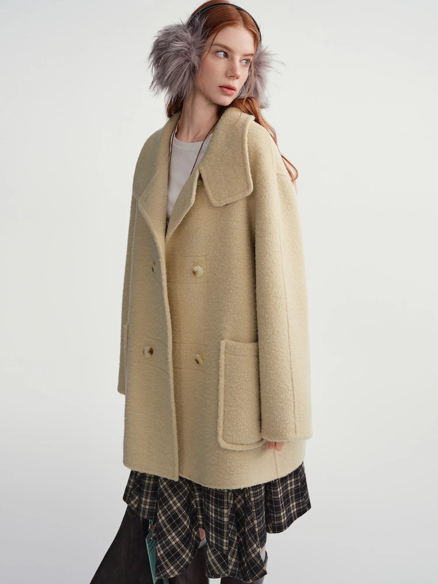 DUSHU Oatmeal Stand Collar Double-breasted Patch Pocket Woolen Coat 2025 Winter Woolen Coat Simple Sweet Temperament Korean
